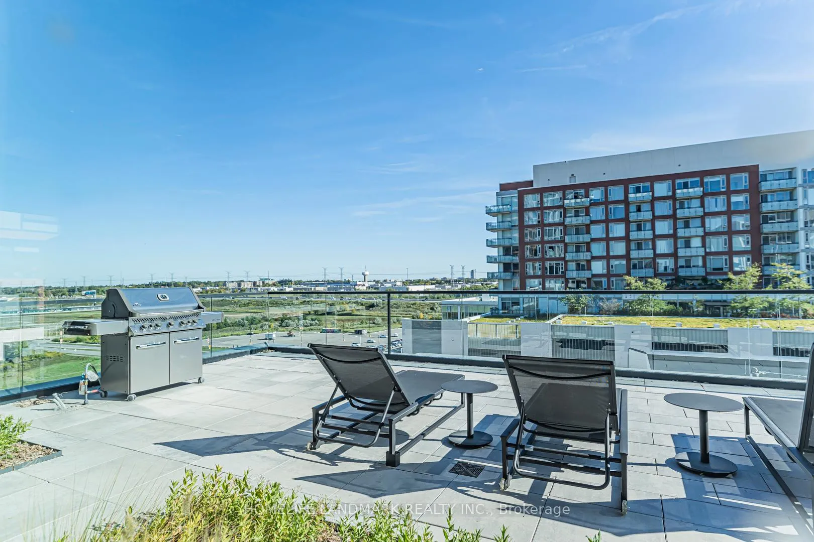 Photo 2 of Unit C410, 38 Simcoe Promenade, Markham, Unionville — HOMEH