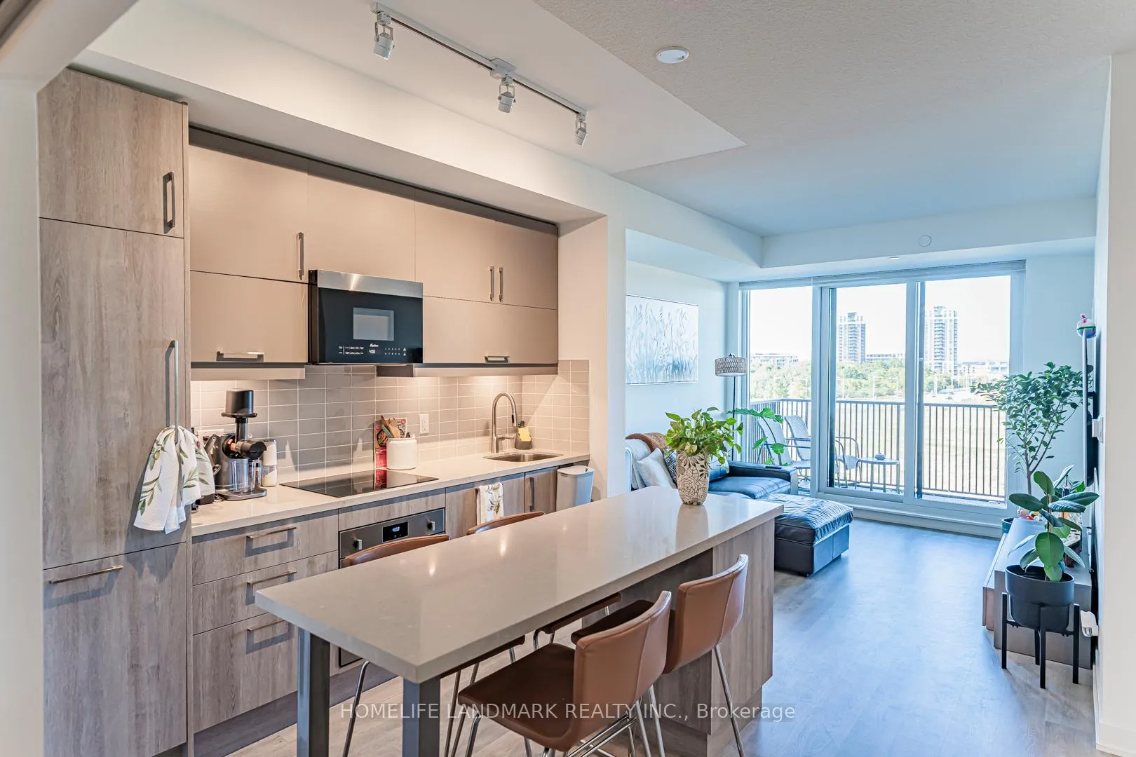 Photo 10 of Unit C410, 38 Simcoe Promenade, Markham, Unionville — HOMEH