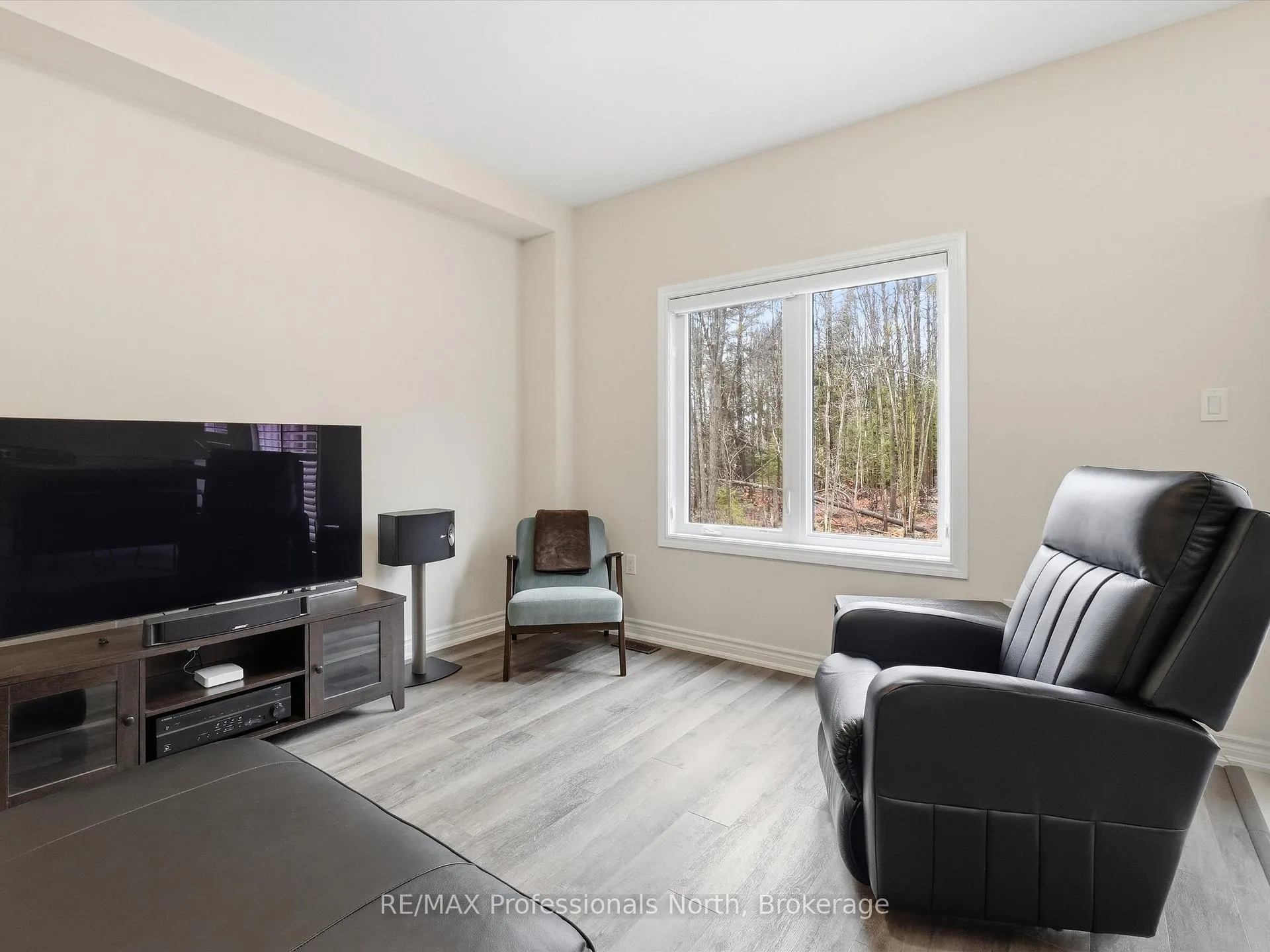 Photo 7 of 385 Beechwood Forest Lane, Gravenhurst, Muskoka (S) — HOMEH