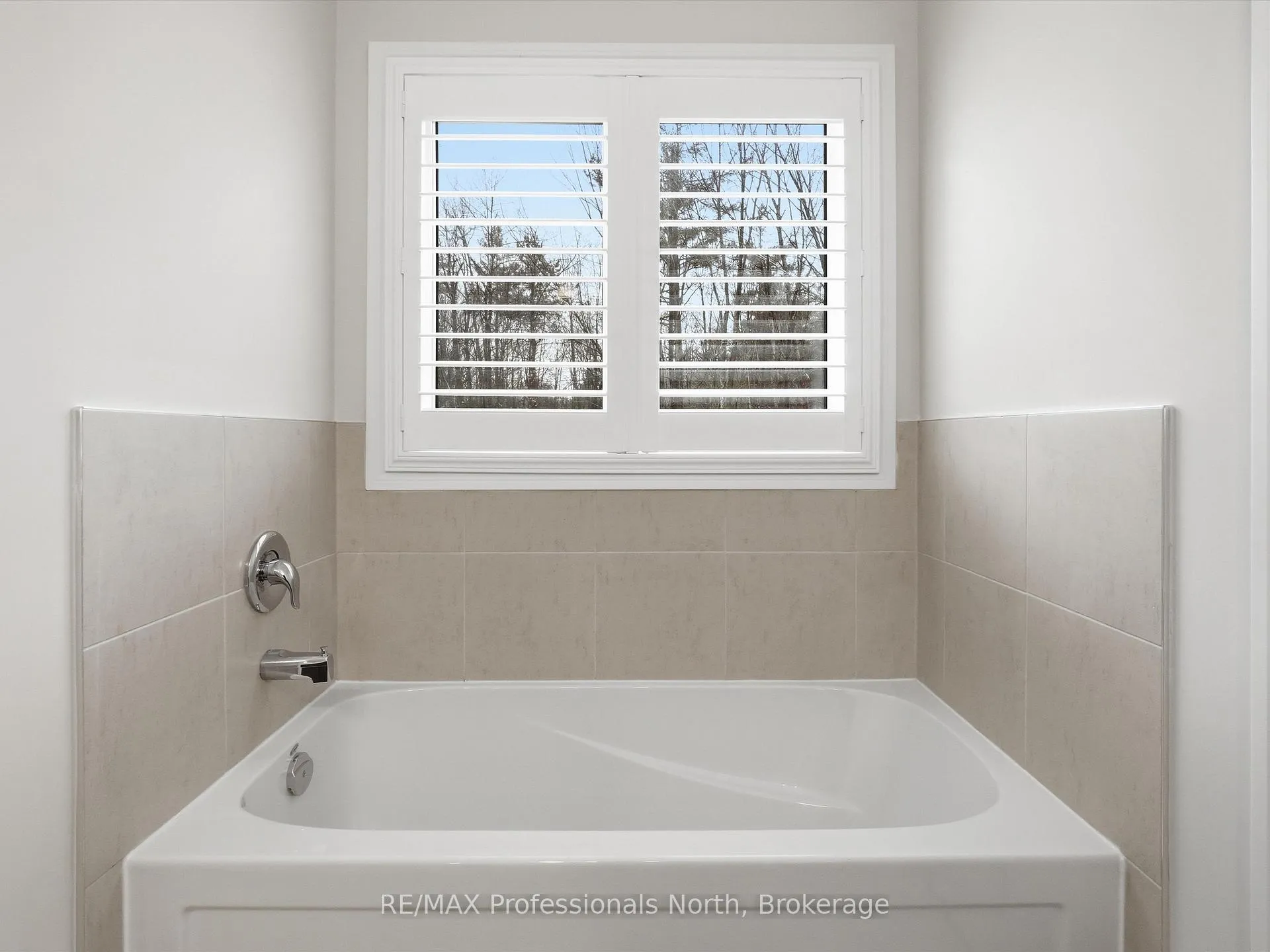 Photo 25 of 385 Beechwood Forest Lane, Gravenhurst, Muskoka (S) — HOMEH