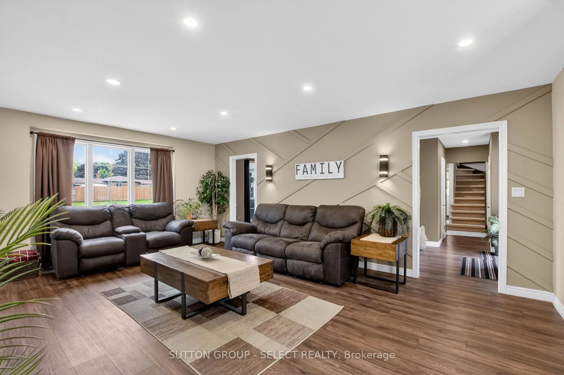 Photo 16 of 111 Kittridge Avenue E, Strathroy-Caradoc, NE — HOMEH
