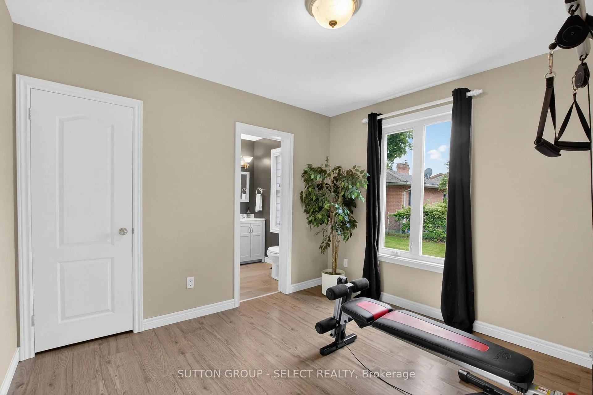 Photo 25 of 111 Kittridge Avenue E, Strathroy-Caradoc, NE — HOMEH