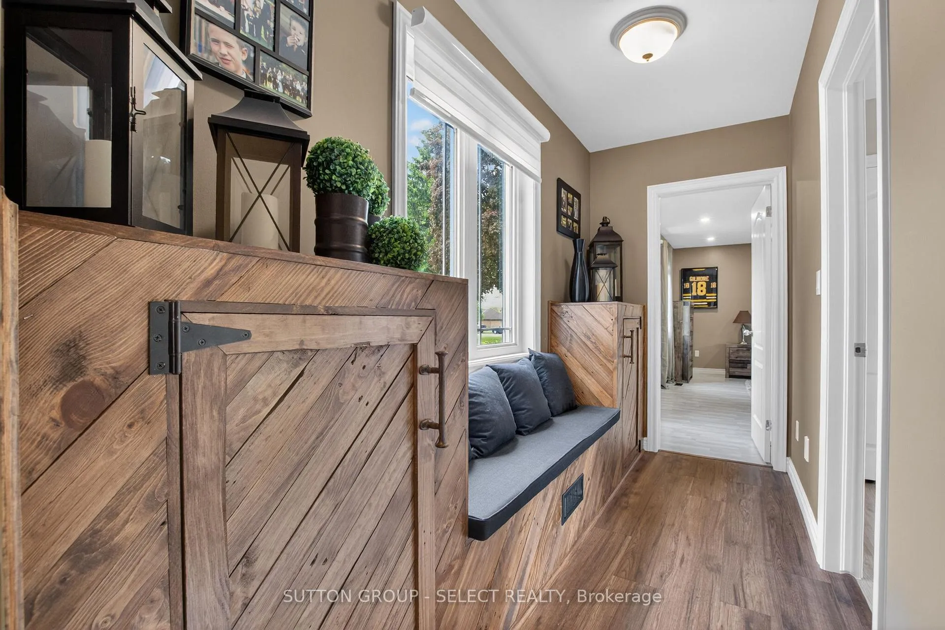 Photo 26 of 111 Kittridge Avenue E, Strathroy-Caradoc, NE — HOMEH