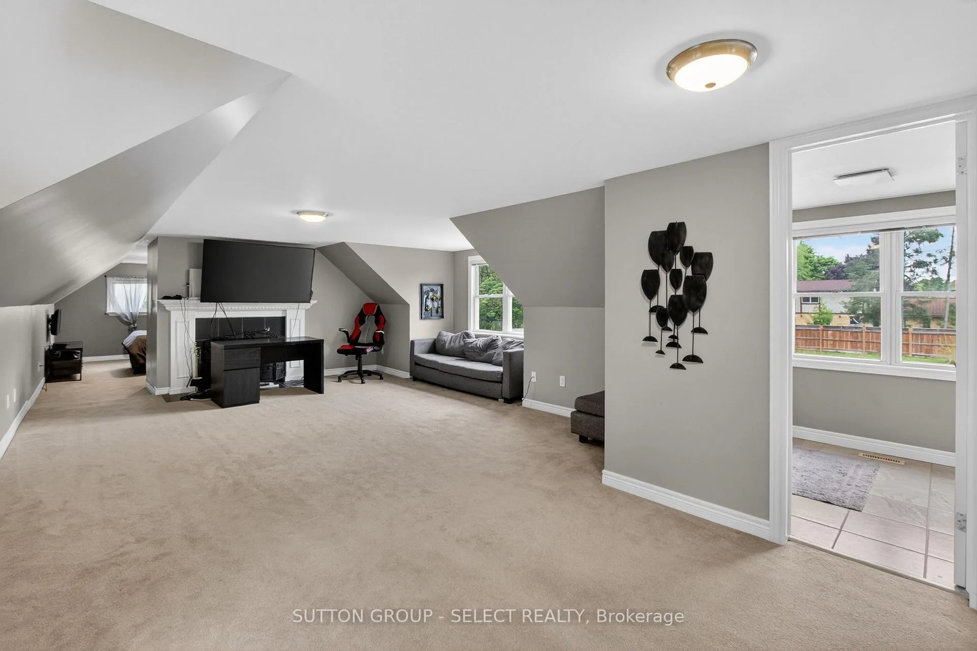 Photo 27 of 111 Kittridge Avenue E, Strathroy-Caradoc, NE — HOMEH