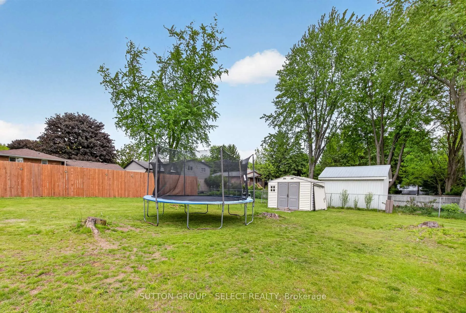 Photo 46 of 111 Kittridge Avenue E, Strathroy-Caradoc, NE — HOMEH