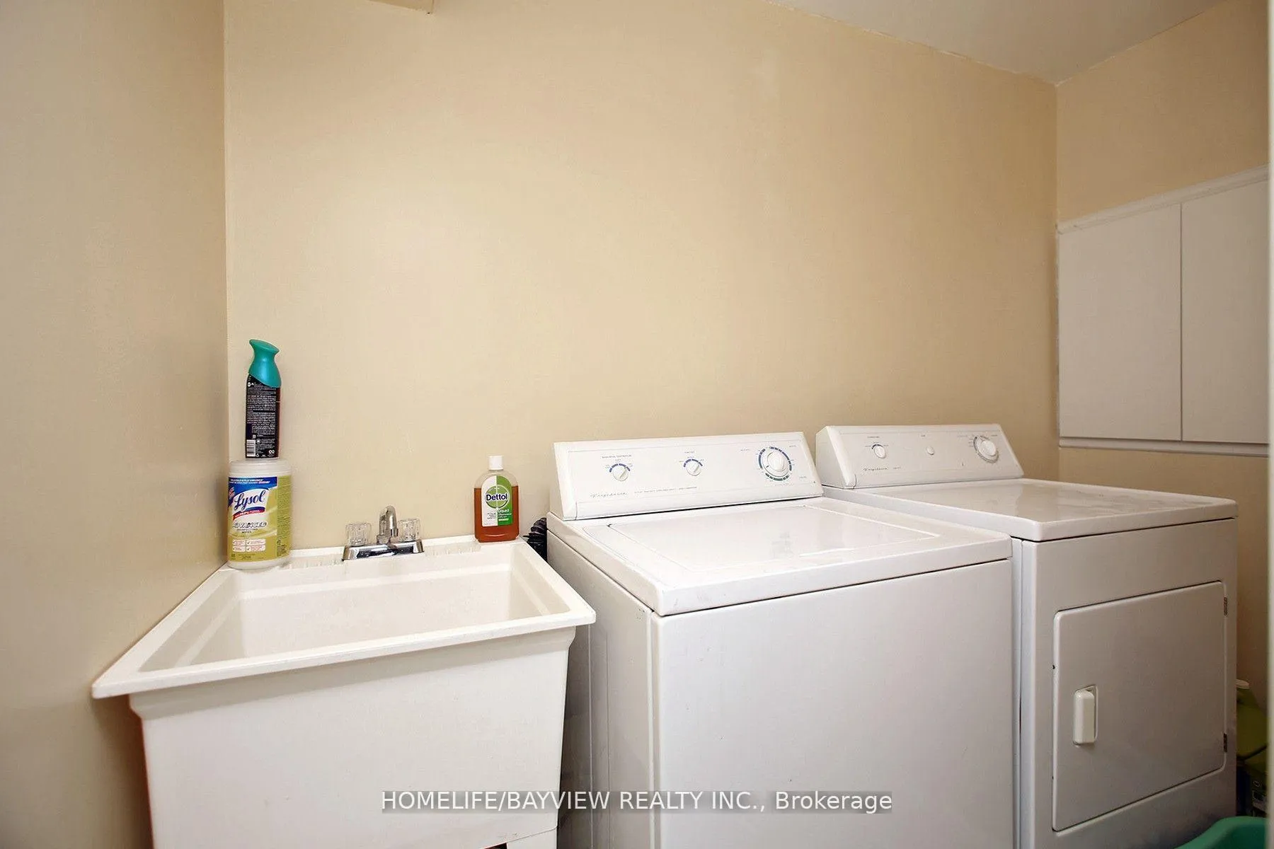 Photo 18 of 6 Winklers Lane, Markham, Cornell — HOMEH