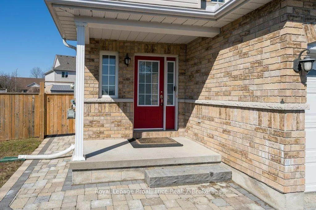 Photo 5 of 4 Ava Court, Belleville, Belleville Ward — HOMEH