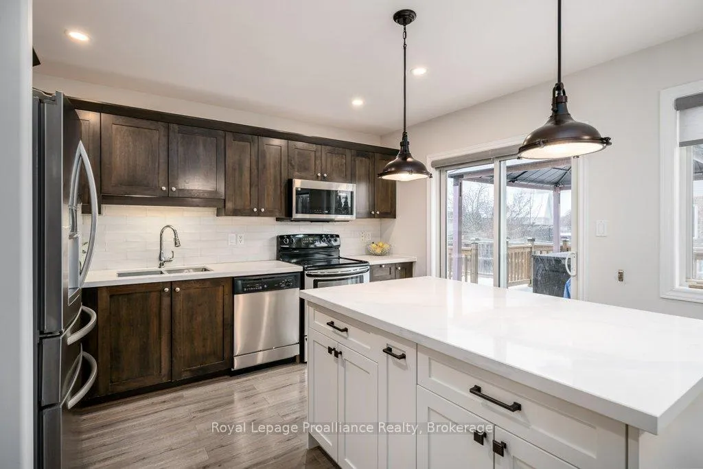 Photo 7 of 4 Ava Court, Belleville, Belleville Ward — HOMEH