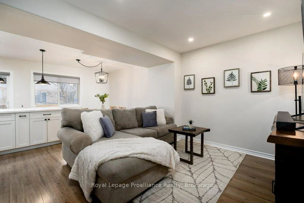 Photo 13 of 4 Ava Court, Belleville, Belleville Ward — HOMEH