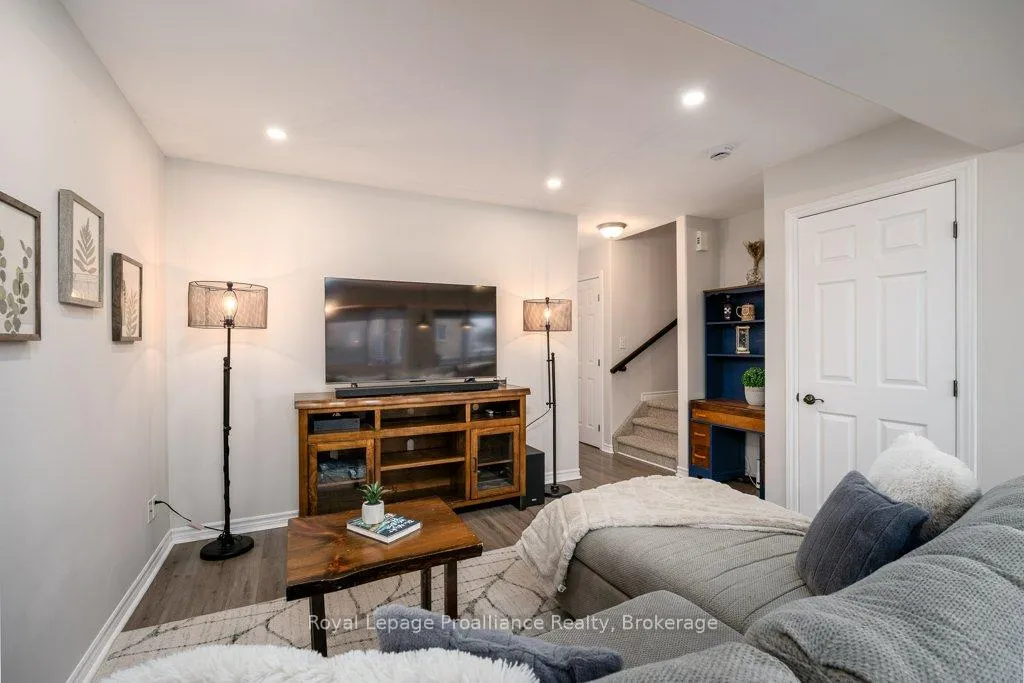 Photo 15 of 4 Ava Court, Belleville, Belleville Ward — HOMEH