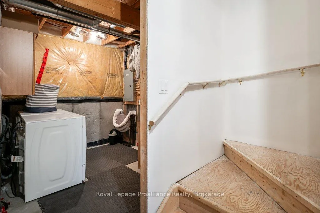 Photo 28 of 4 Ava Court, Belleville, Belleville Ward — HOMEH