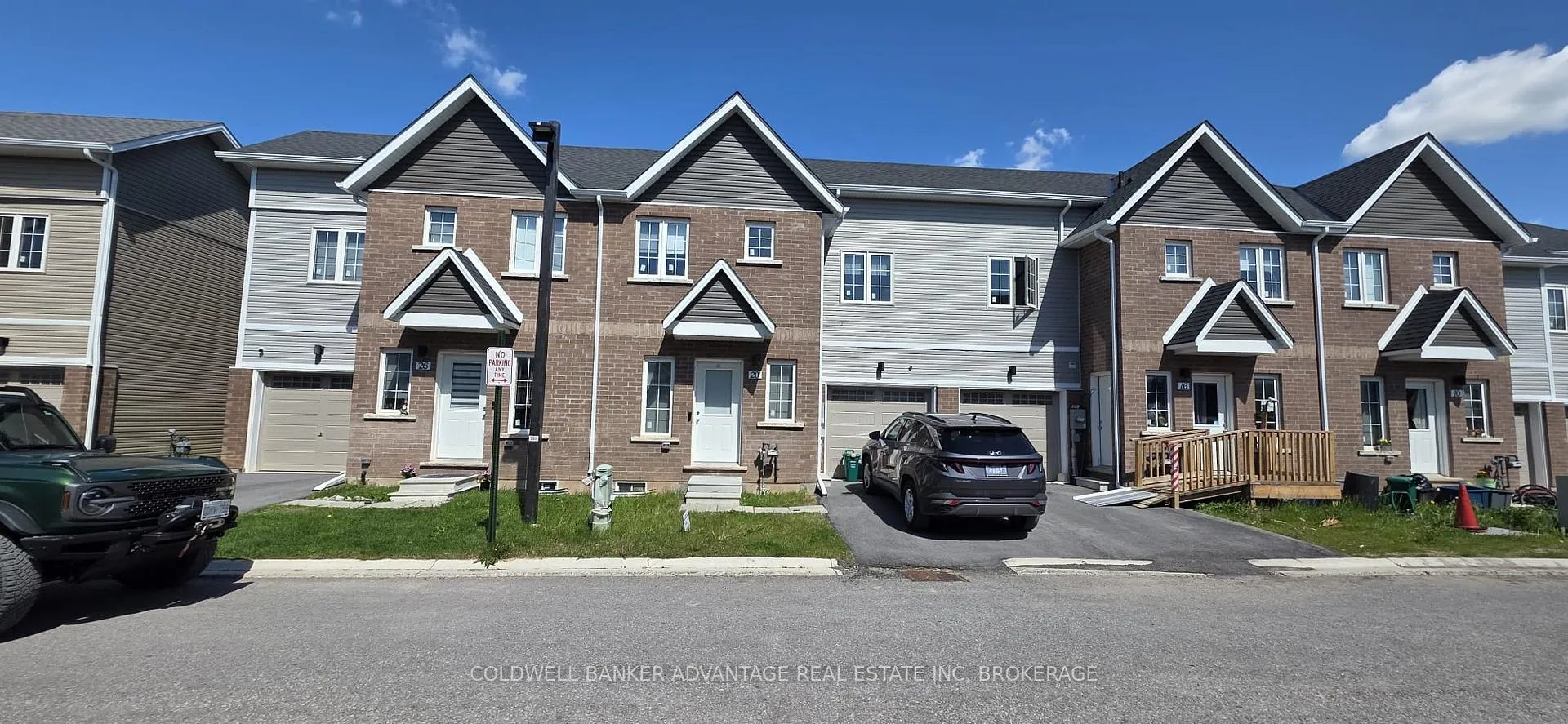 Photo 1 of 20 Waterleaf Trail, Welland, Broadway — HOMEH