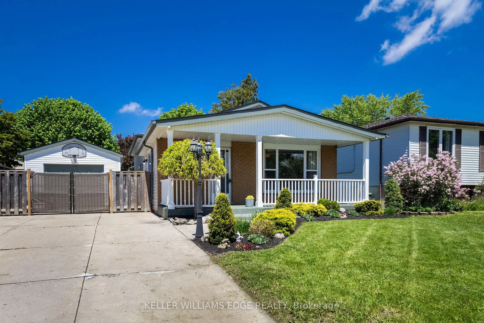 Photo 4 of 181 Bellingham Drive, Hamilton, Lawfield — HOMEH