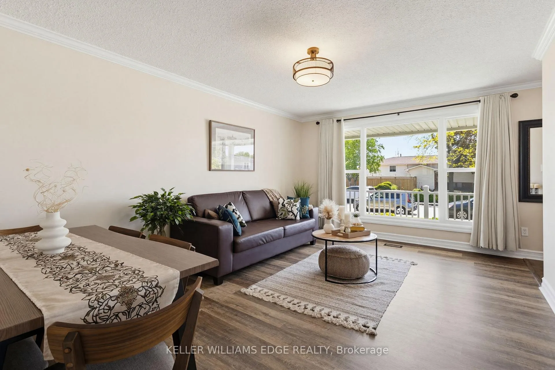Photo 14 of 181 Bellingham Drive, Hamilton, Lawfield — HOMEH