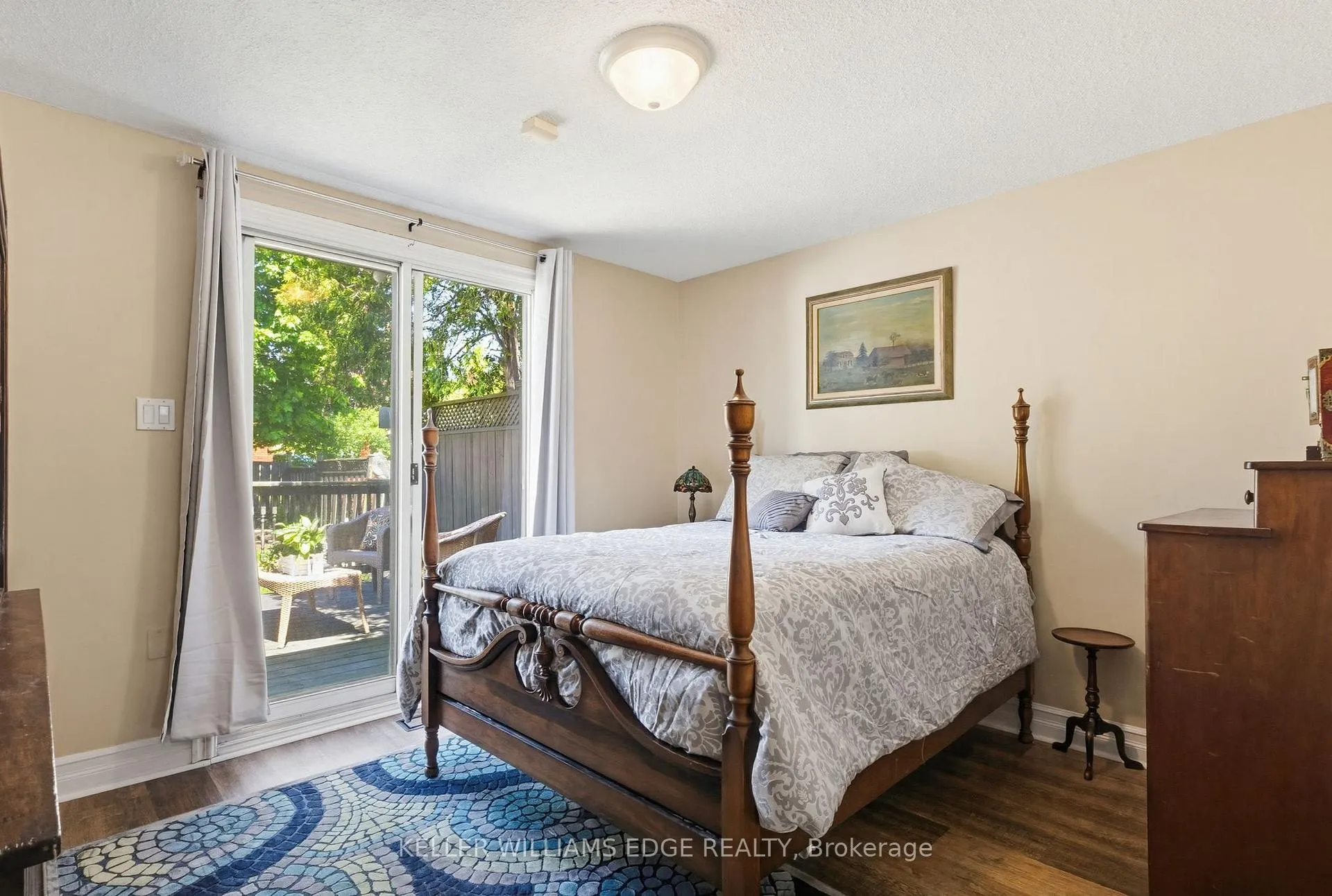 Photo 16 of 181 Bellingham Drive, Hamilton, Lawfield — HOMEH