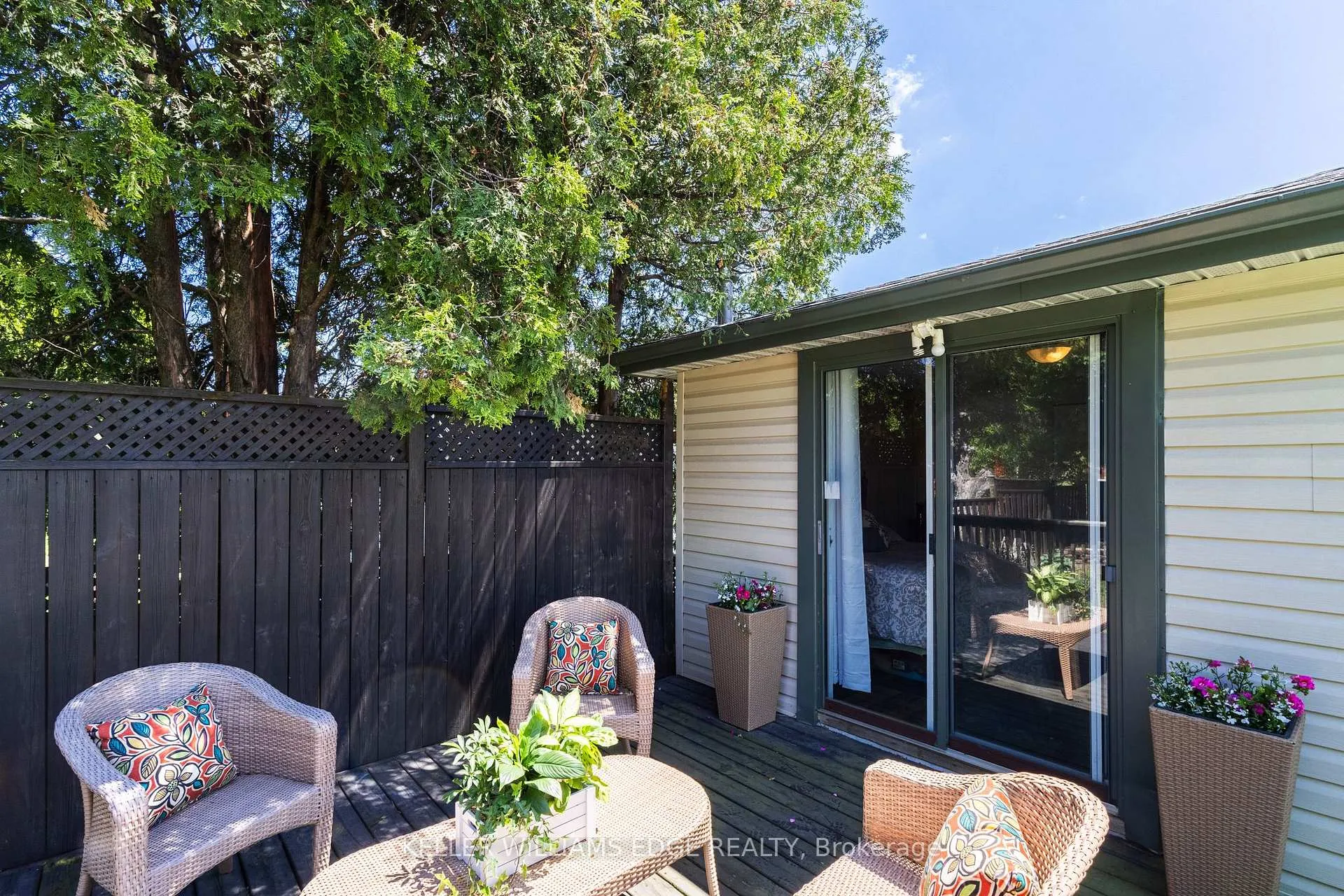 Photo 17 of 181 Bellingham Drive, Hamilton, Lawfield — HOMEH