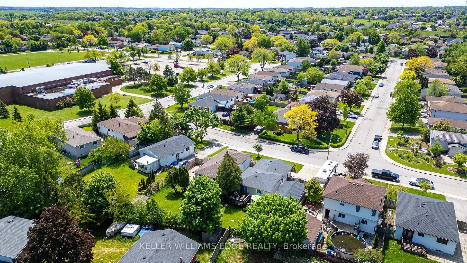 Photo 34 of 181 Bellingham Drive, Hamilton, Lawfield — HOMEH
