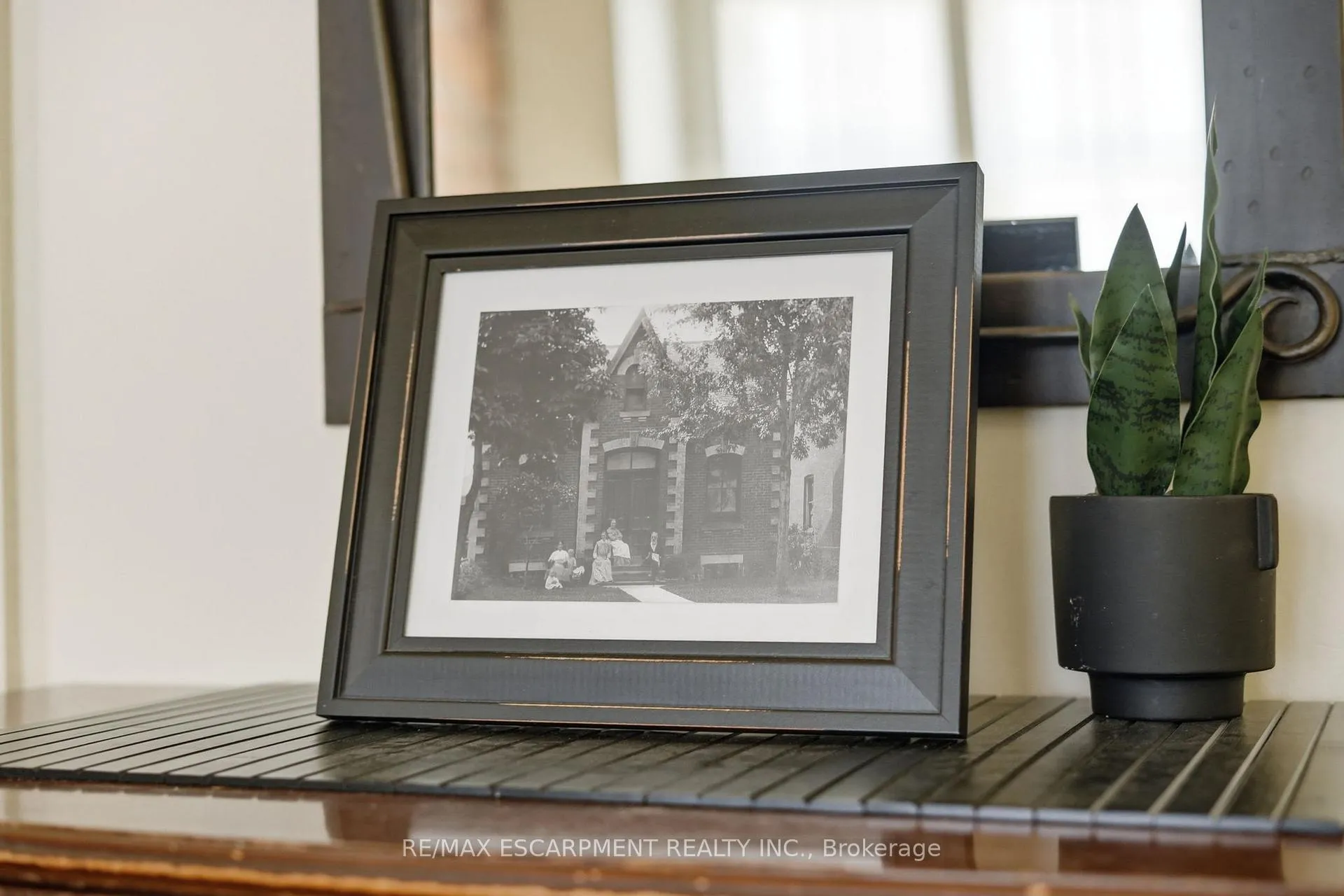 Photo 13 of 314 Hess Street S, Hamilton, Durand — HOMEH