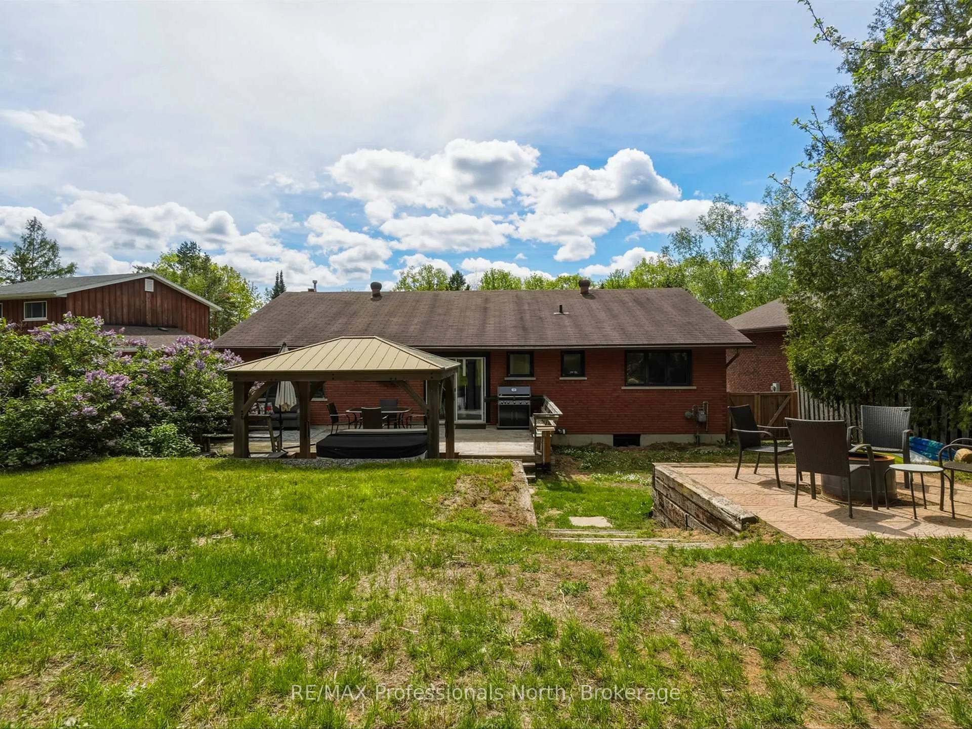 Photo 20 of 240 Oriole Crescent, Gravenhurst, Muskoka (S) — HOMEH