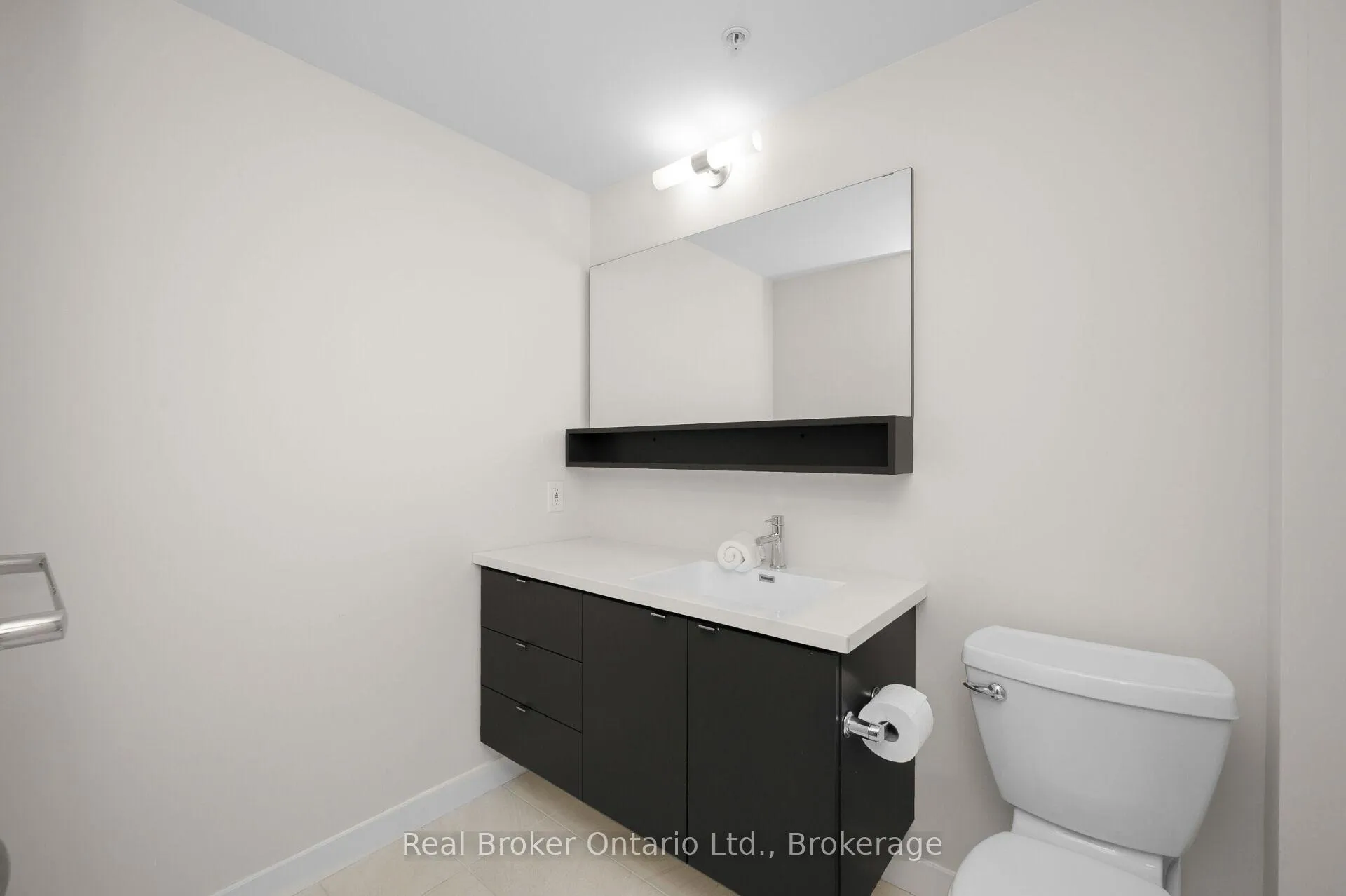 Photo 16 of Unit 310, 10 Esplanade Lane, Grimsby, Grimsby Beach — HOMEH