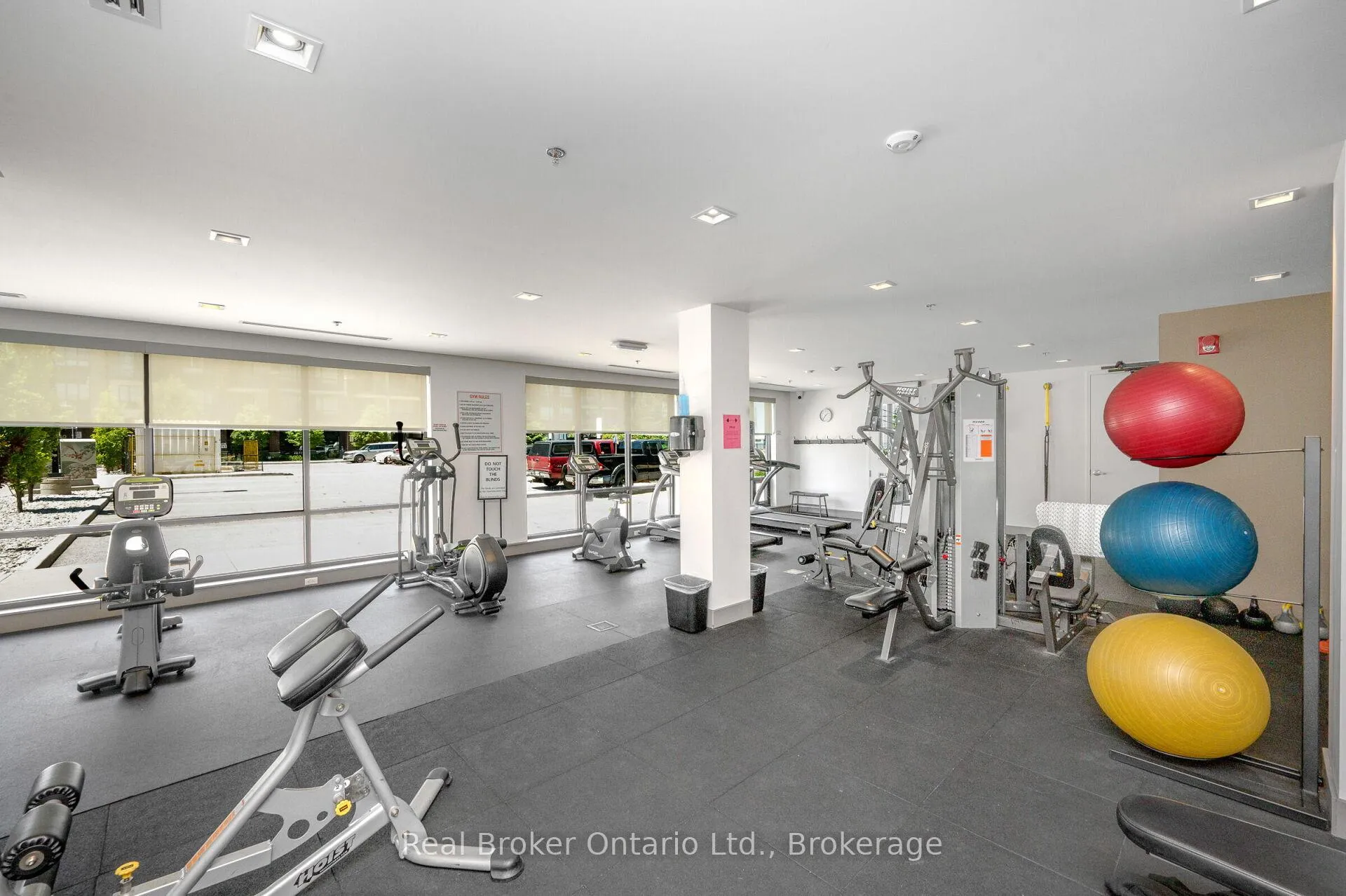 Photo 30 of Unit 310, 10 Esplanade Lane, Grimsby, Grimsby Beach — HOMEH