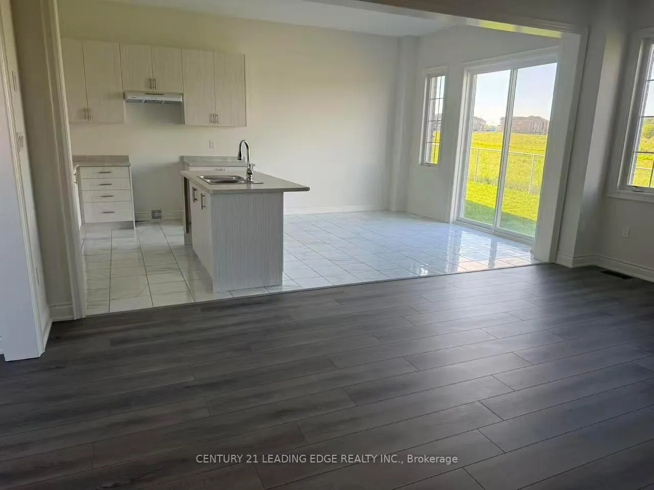 Photo 7 of 1466 Wheatcroft Drive, Oshawa, Kedron — HOMEH