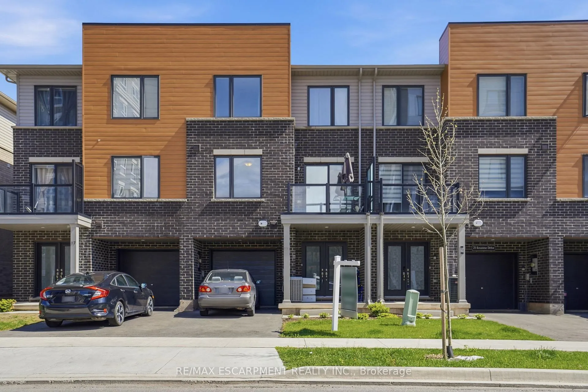 Front of Unit 119, 19 Roxanne Drive