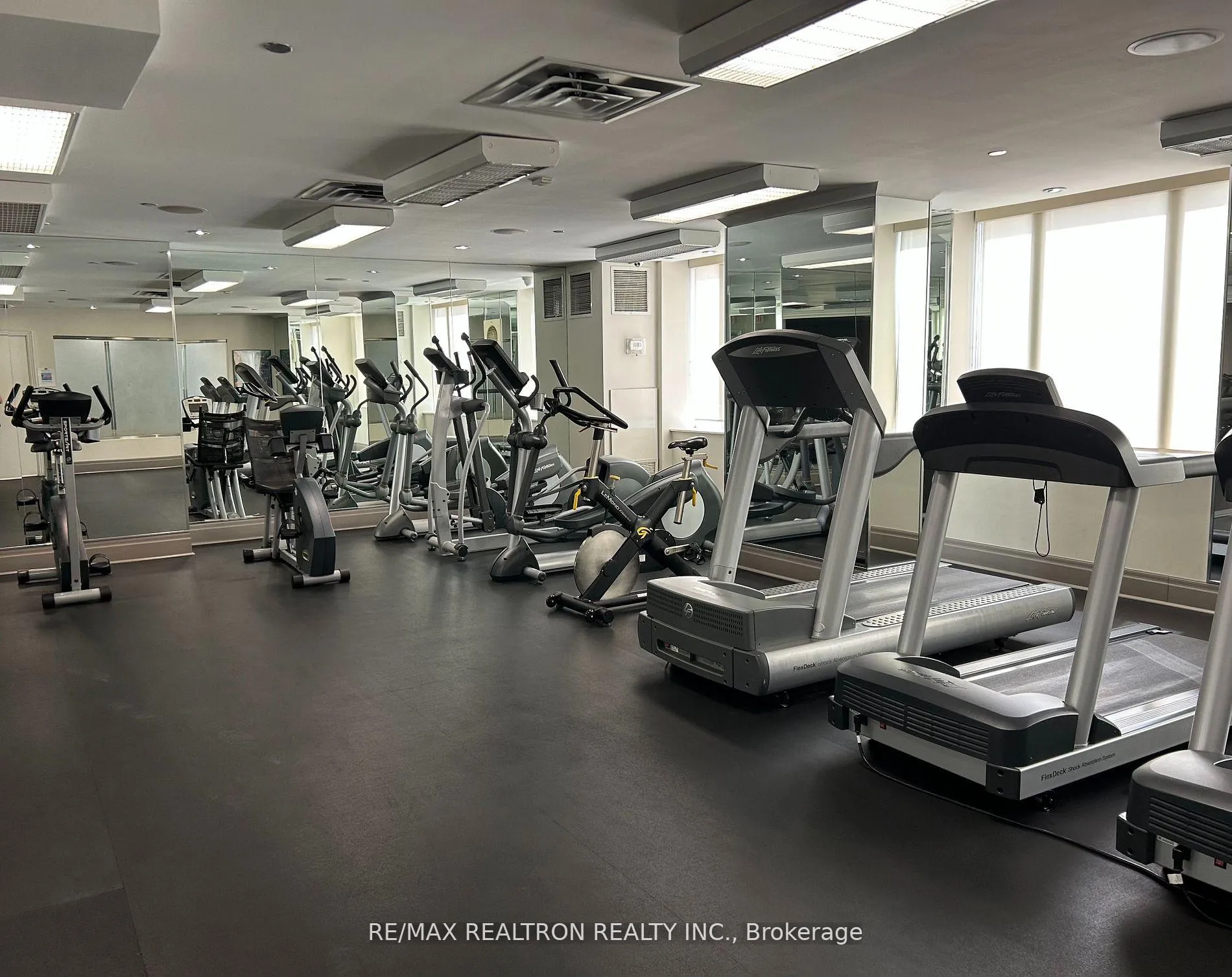 Photo 11 of Unit 607, 451 Rosewell Avenue, Toronto, Lawrence Park South — HOMEH