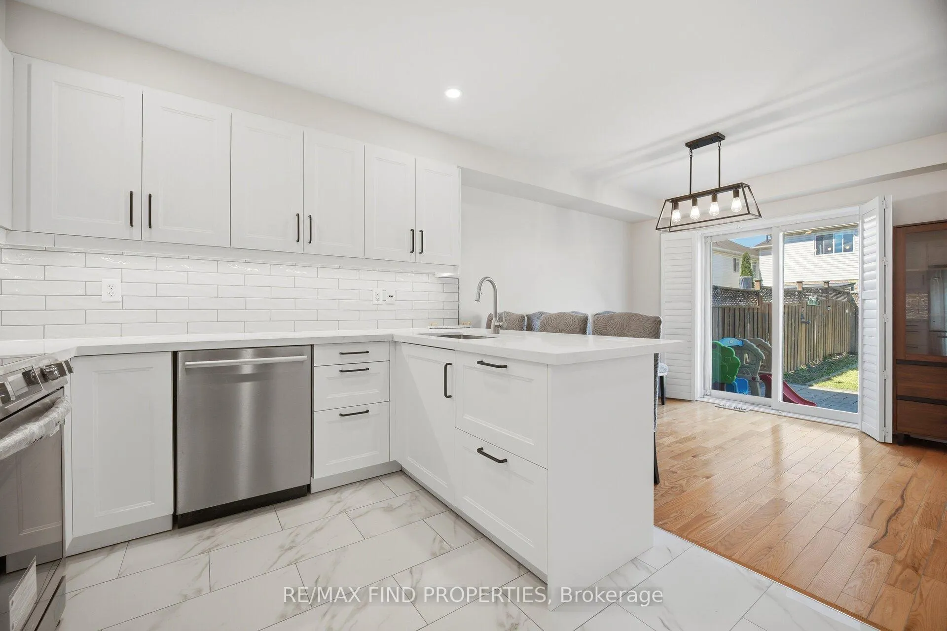 Photo 10 of 75 Harris Boulevard, Milton, Dempsey — HOMEH