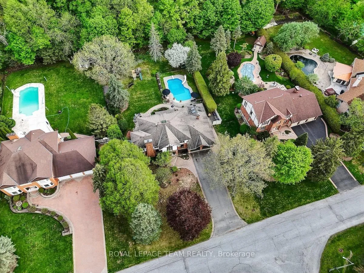 Photo 3 of 5633 Watterson Street, Ottawa, Manotick Village & Manotick Estates — HOMEH