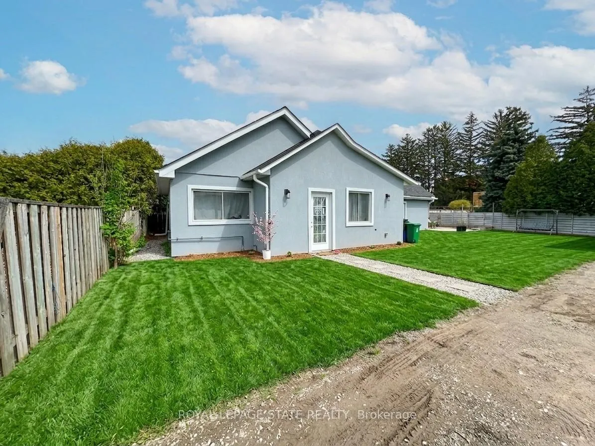 Photo 2 of 251R King Street E, Hamilton, Stoney Creek — HOMEH