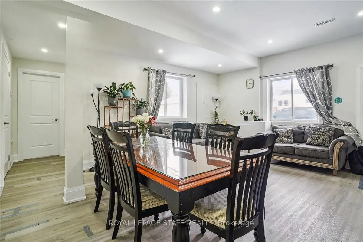 Photo 5 of 251R King Street E, Hamilton, Stoney Creek — HOMEH