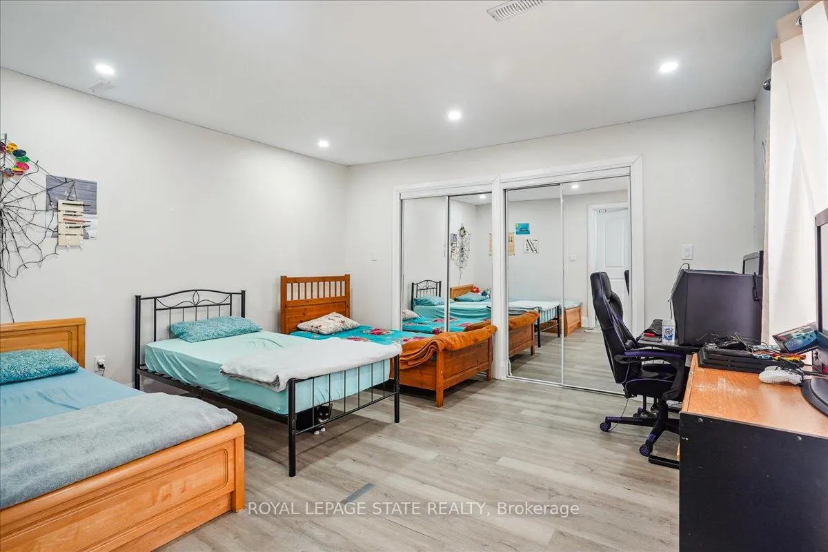 Photo 10 of 251R King Street E, Hamilton, Stoney Creek — HOMEH