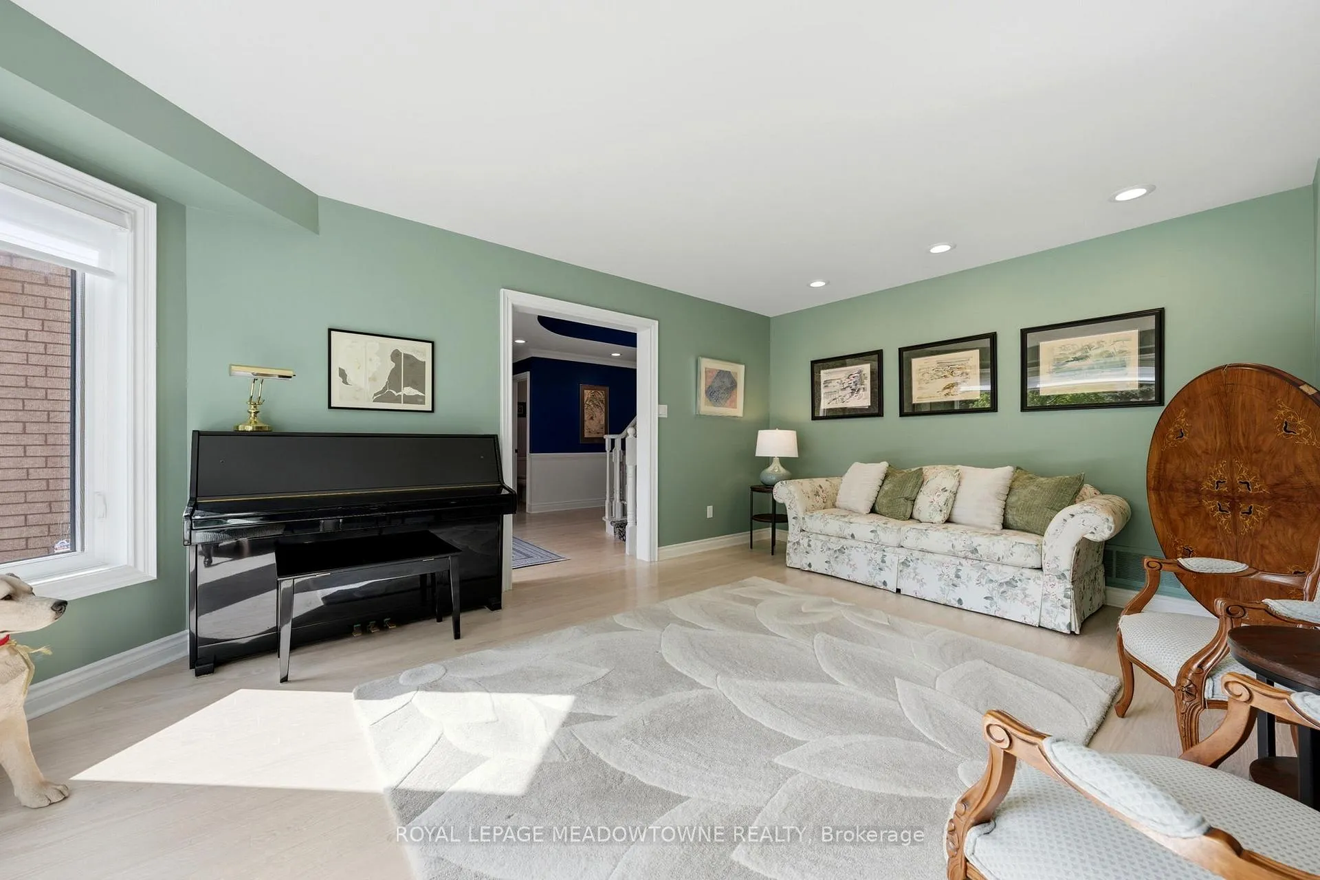 Photo 8 of 25 Gollop Crescent, Halton Hills, Georgetown — HOMEH