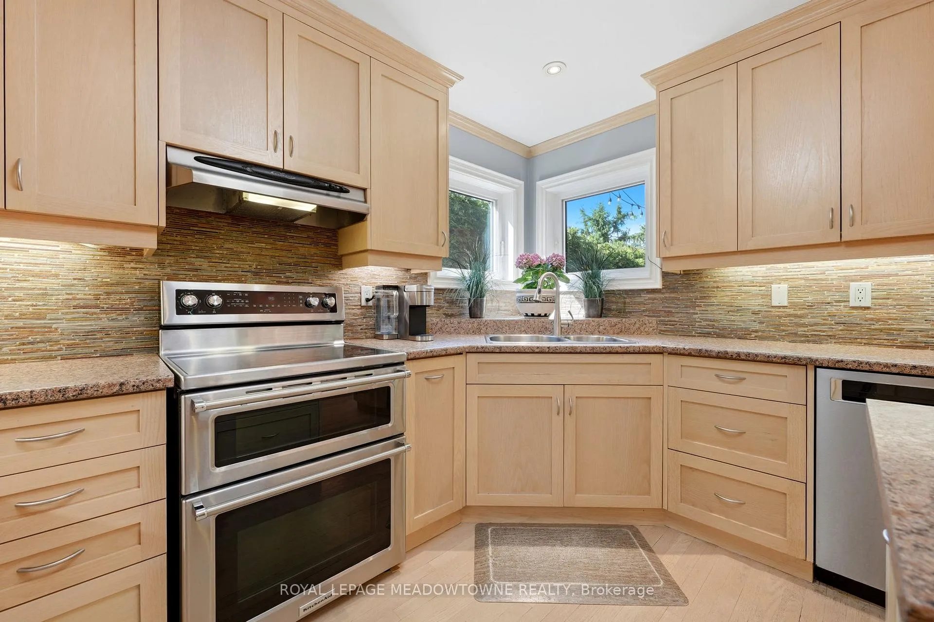 Photo 20 of 25 Gollop Crescent, Halton Hills, Georgetown — HOMEH