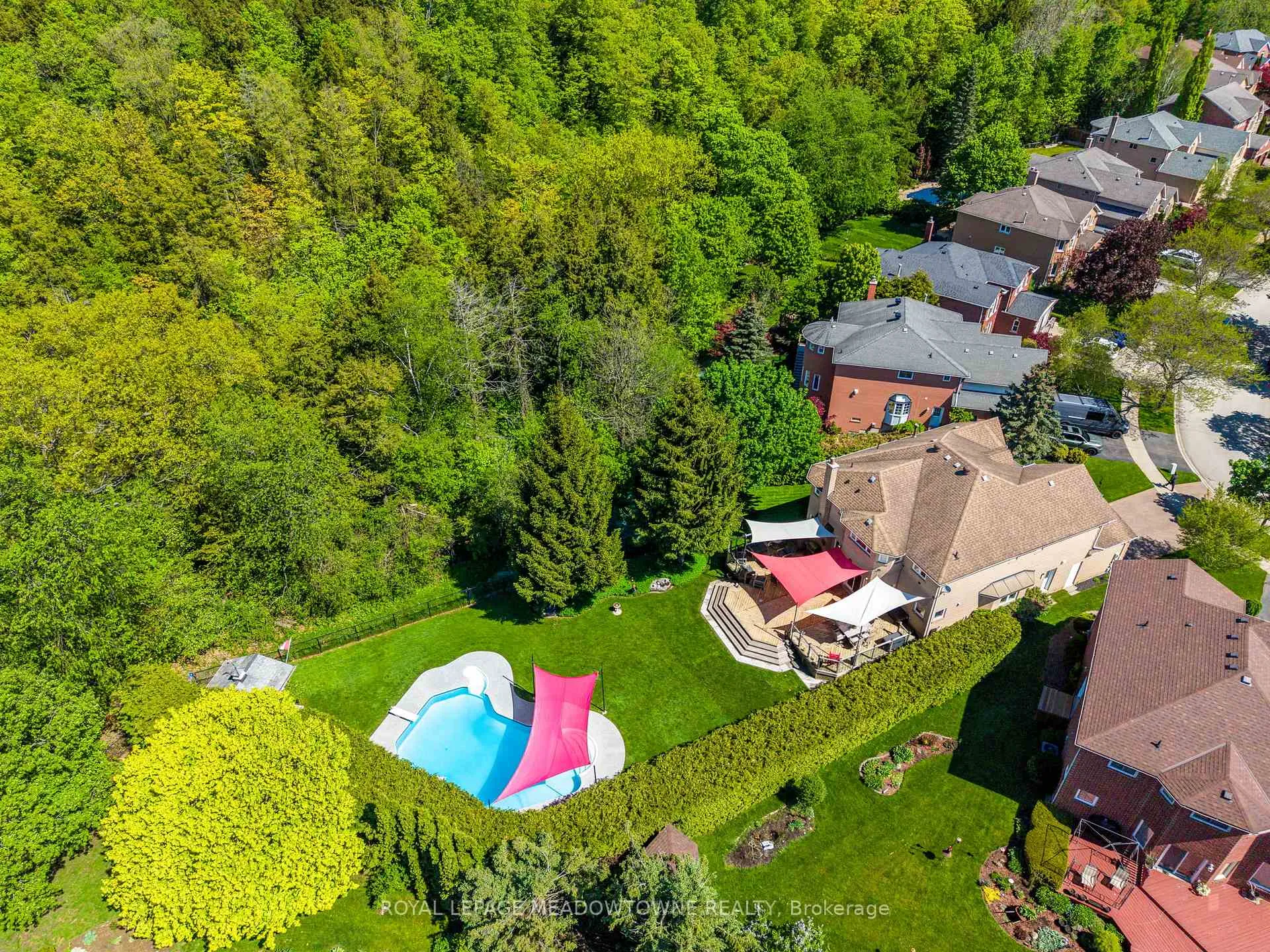 Photo 47 of 25 Gollop Crescent, Halton Hills, Georgetown — HOMEH