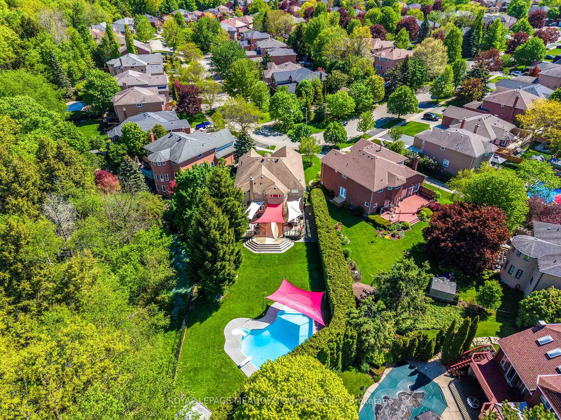 Photo 50 of 25 Gollop Crescent, Halton Hills, Georgetown — HOMEH