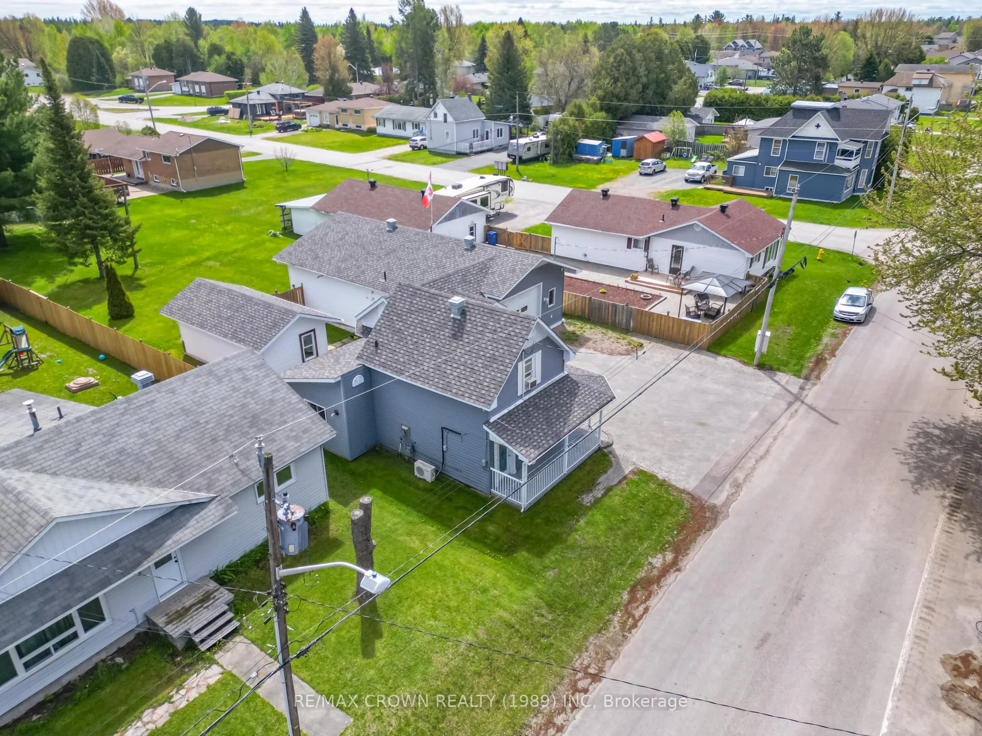 Photo 33 of 274 Belanger Street, West Nipissing, Sturgeon Falls — HOMEH