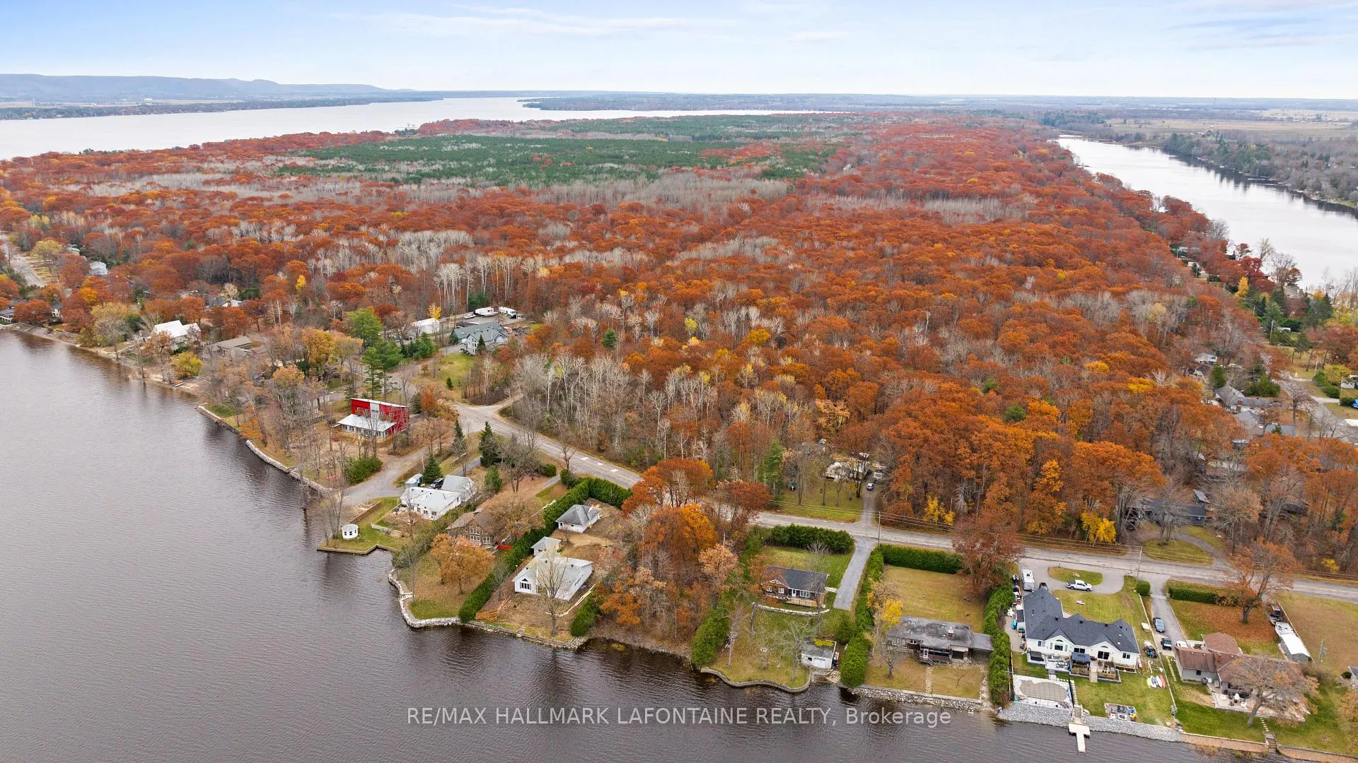 Photo 5 of 881 Bayview Drive, Ottawa, Constance Bay — HOMEH