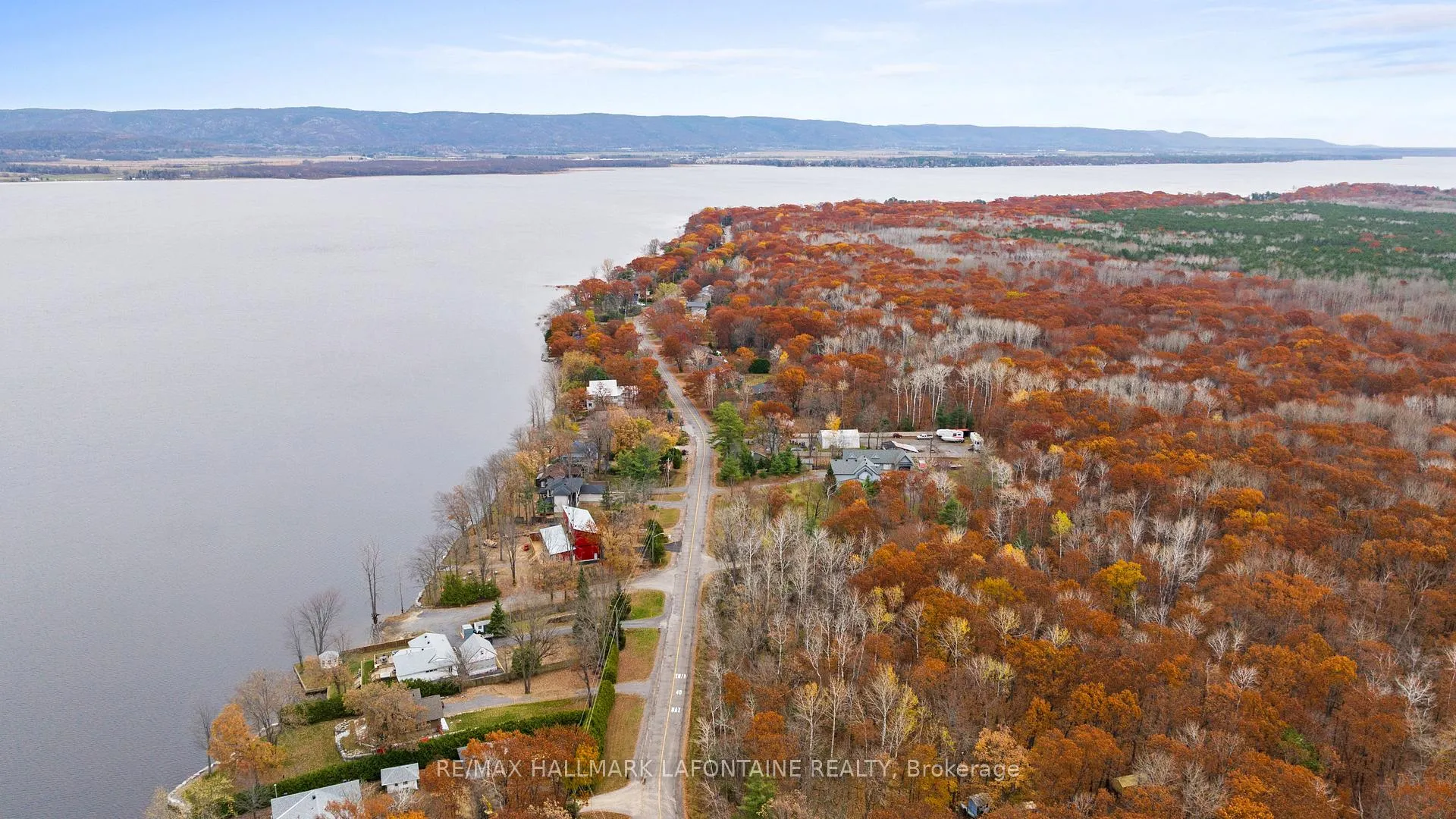 Photo 7 of 881 Bayview Drive, Ottawa, Constance Bay — HOMEH