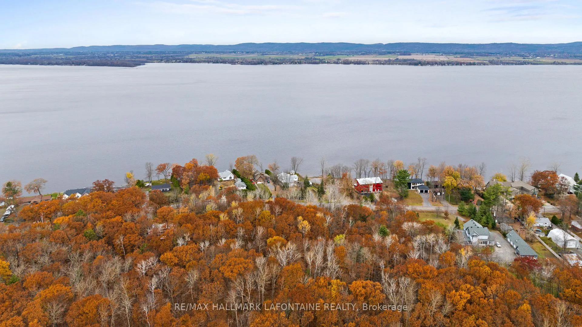Photo 9 of 881 Bayview Drive, Ottawa, Constance Bay — HOMEH