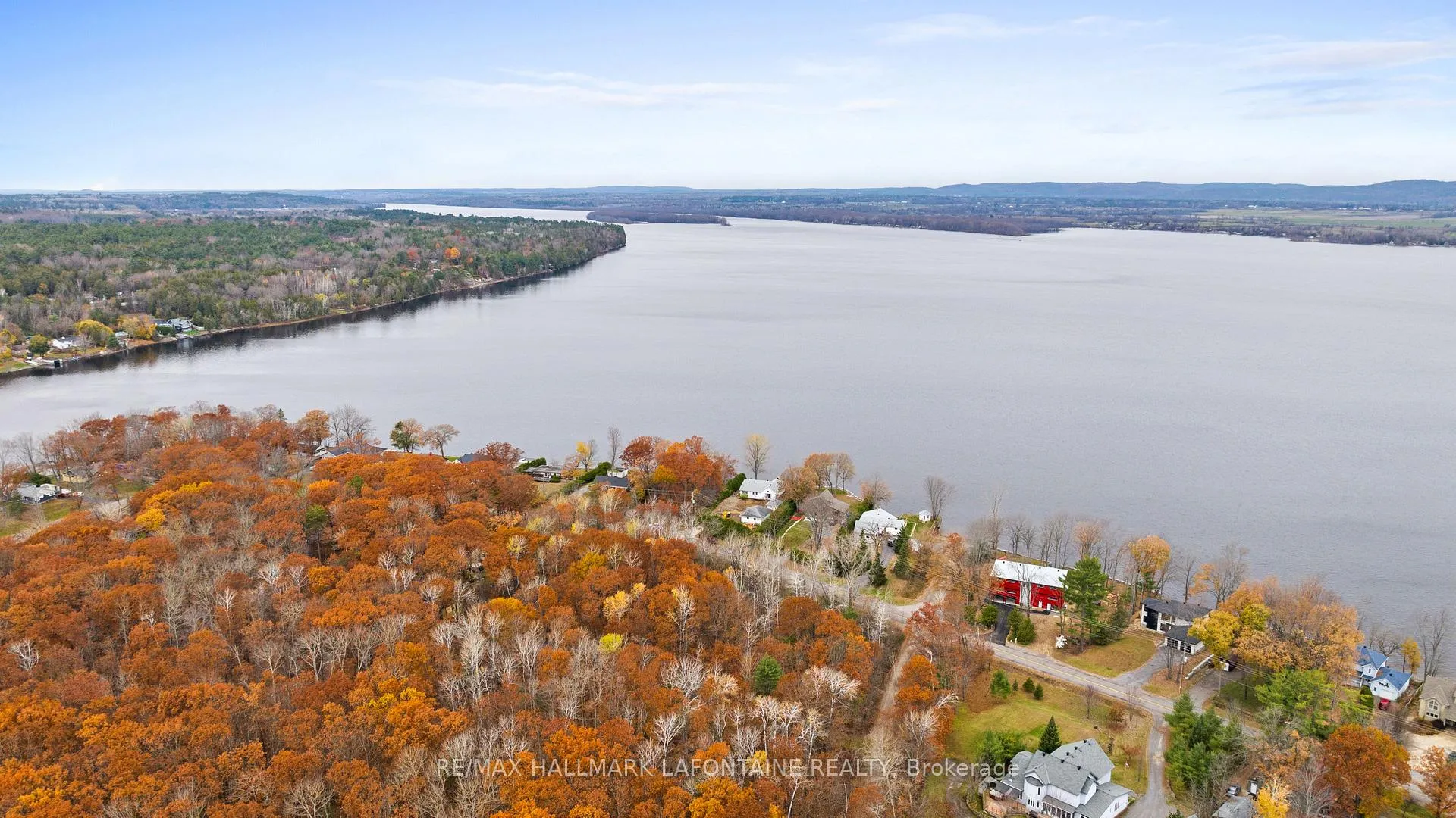 Photo 10 of 881 Bayview Drive, Ottawa, Constance Bay — HOMEH