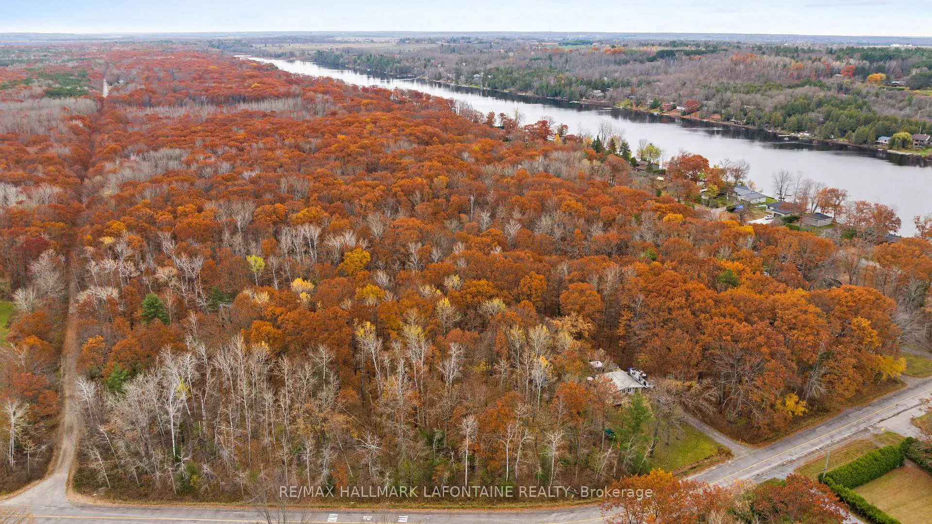 Photo 13 of 881 Bayview Drive, Ottawa, Constance Bay — HOMEH
