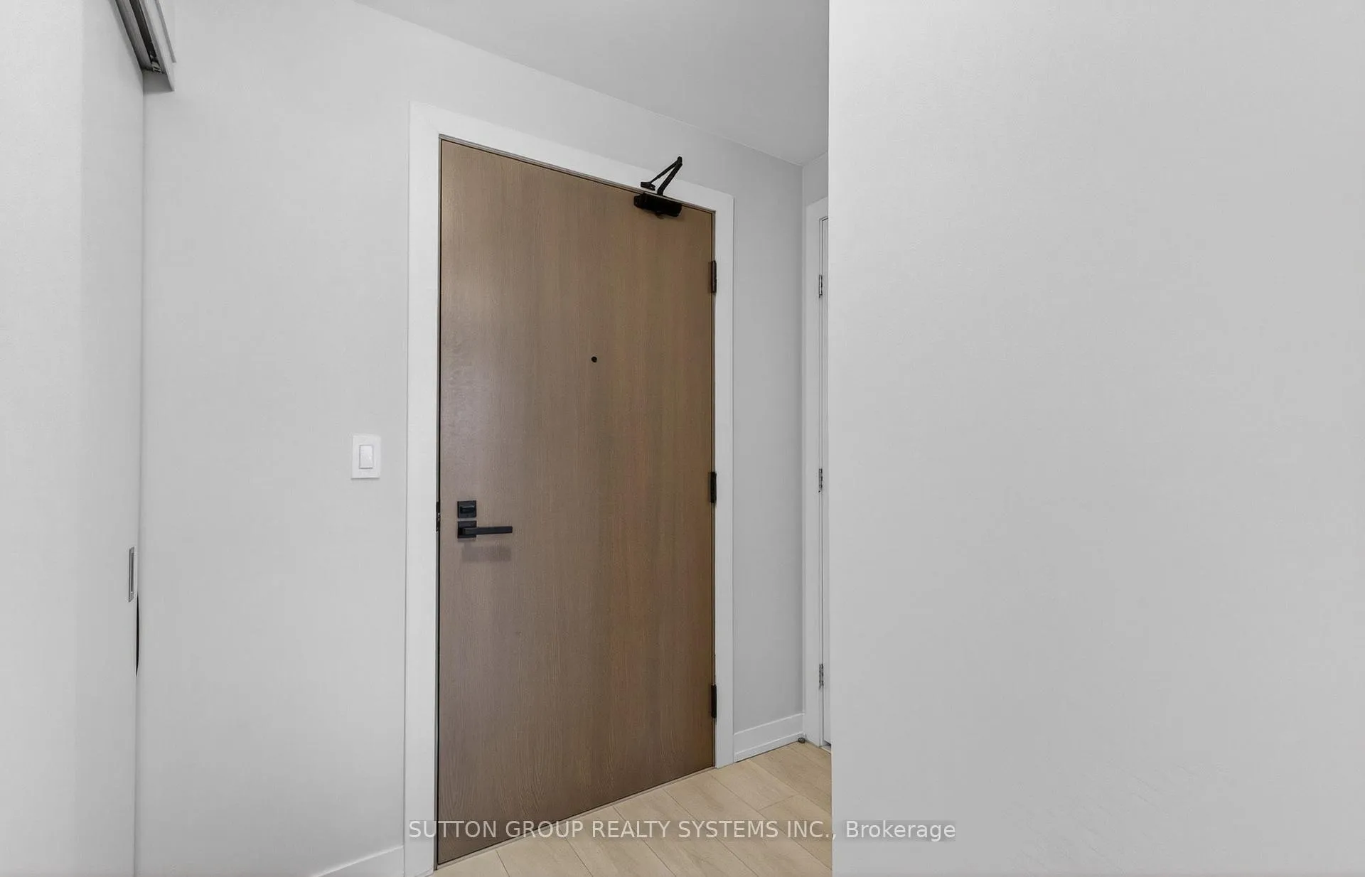 Photo 26 of Unit 212, 223 St Clair Avenue W, Toronto, Casa Loma — HOMEH