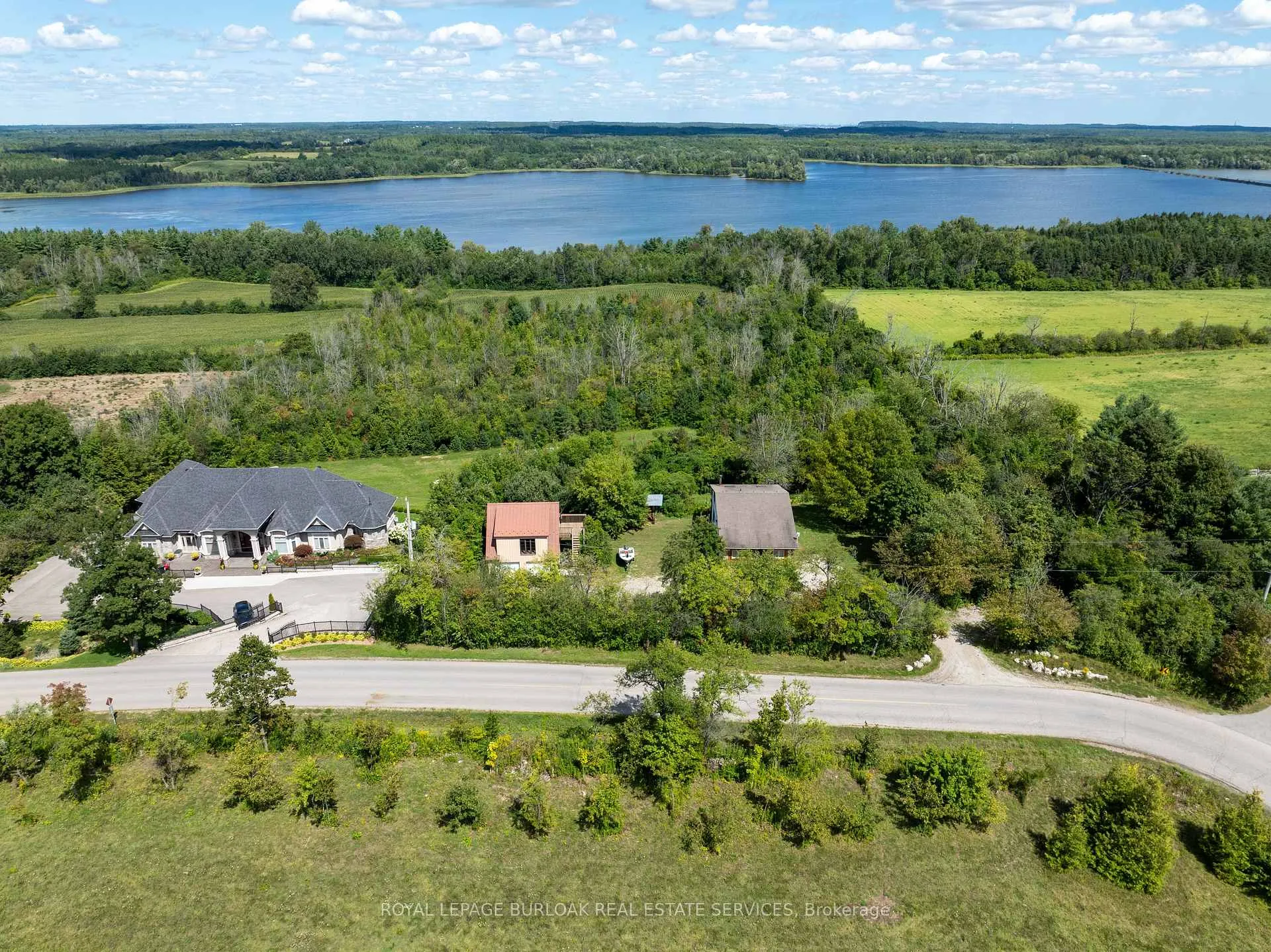 Photo 2 of 4053 Watson Road S, Puslinch, Rural Puslinch East — HOMEH