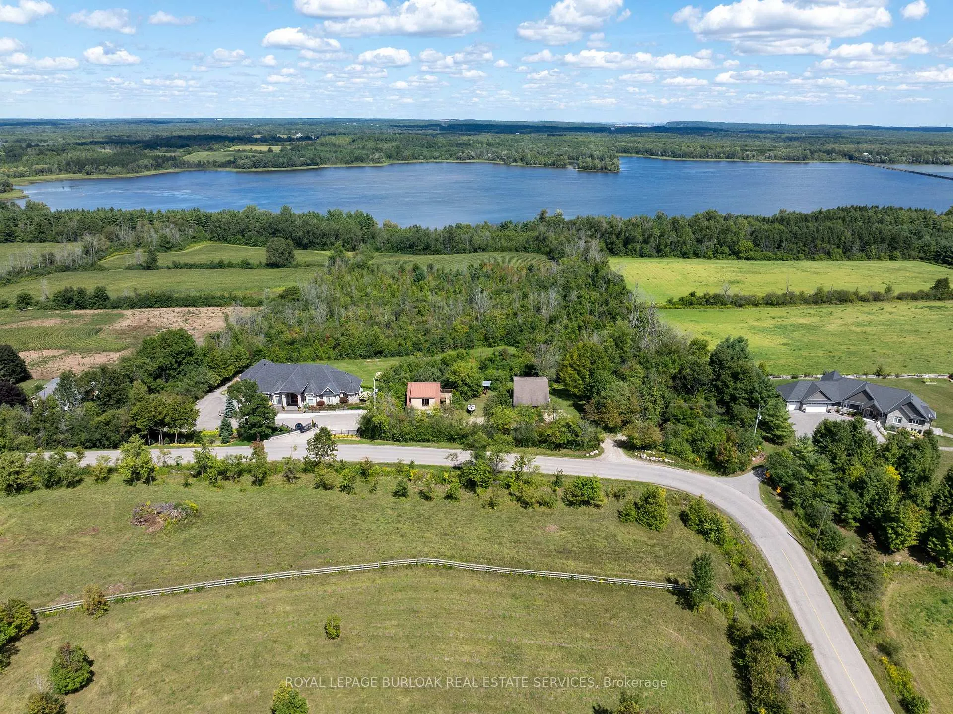 Photo 3 of 4053 Watson Road S, Puslinch, Rural Puslinch East — HOMEH