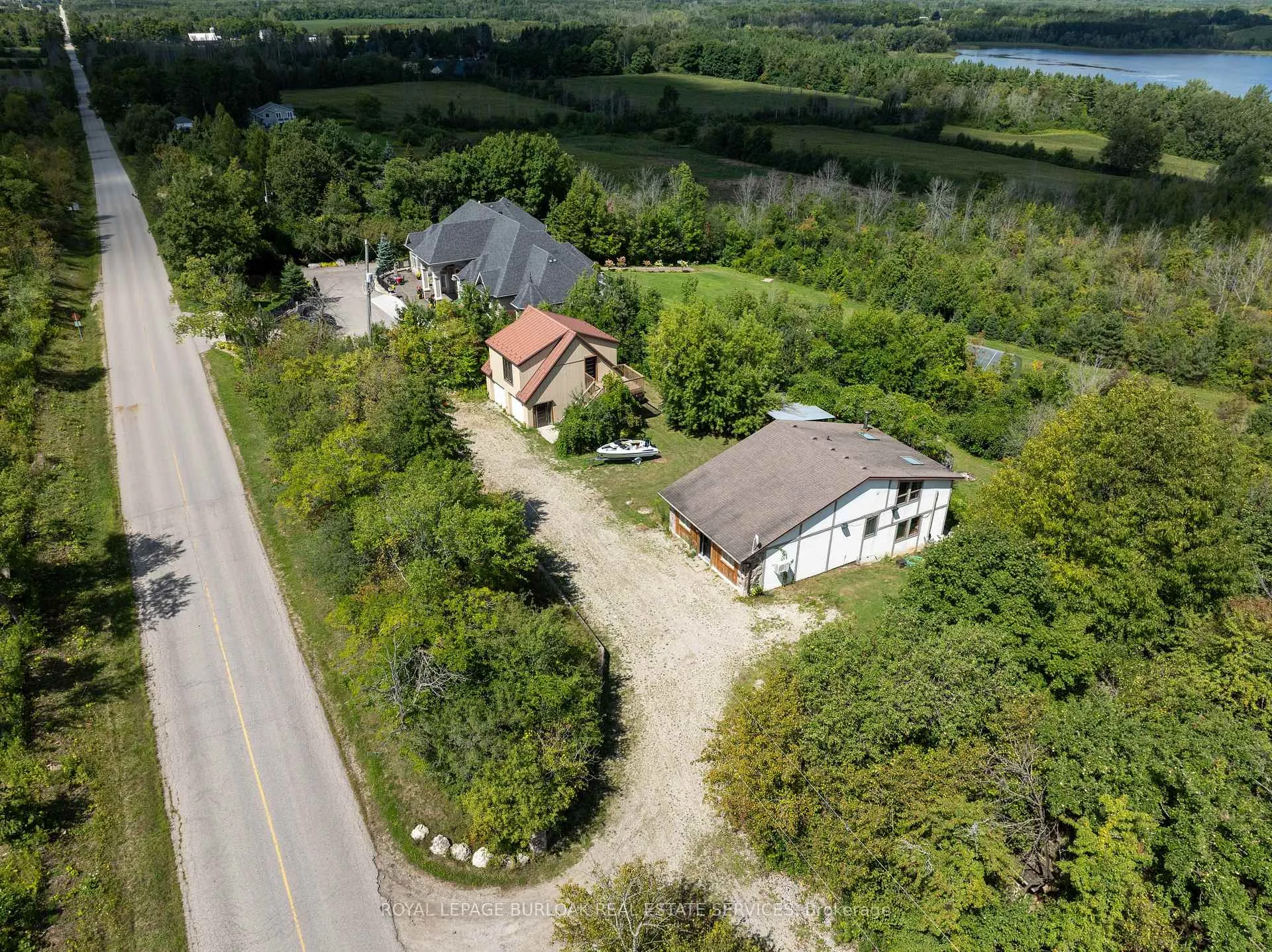 Photo 6 of 4053 Watson Road S, Puslinch, Rural Puslinch East — HOMEH