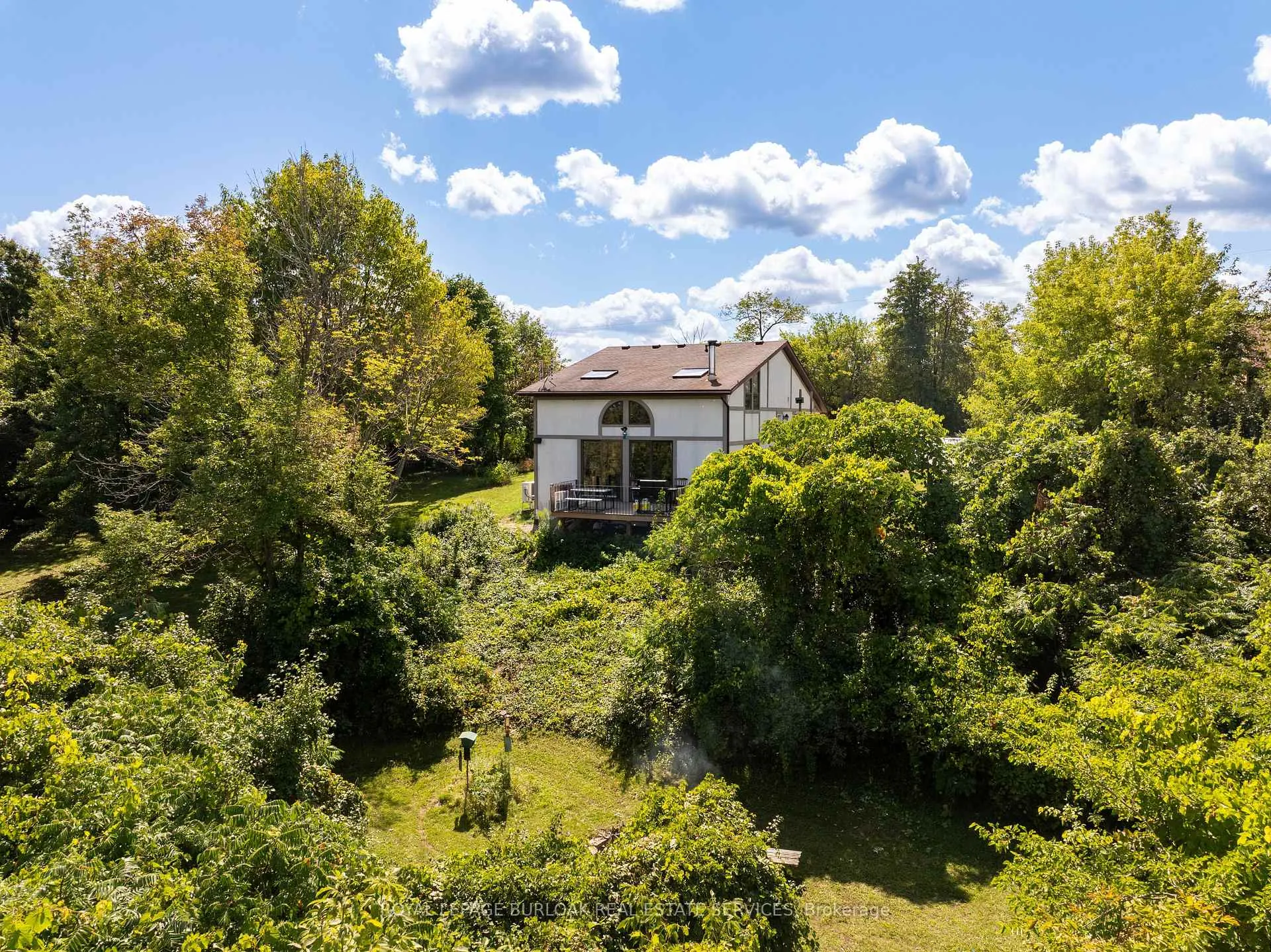 Photo 9 of 4053 Watson Road S, Puslinch, Rural Puslinch East — HOMEH