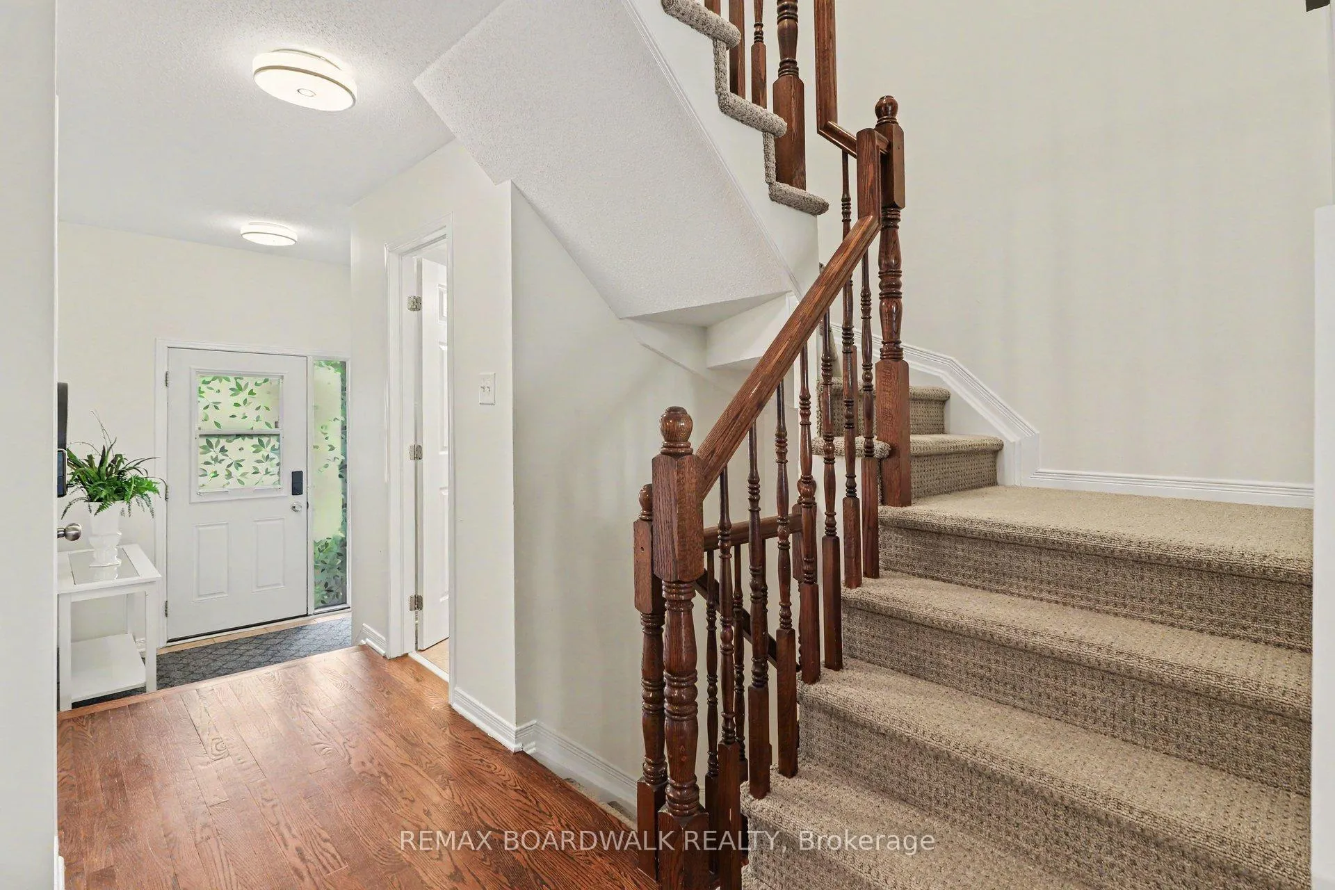 Photo 4 of 350 Rolling Meadow Crescent, Ottawa, Mer Bleue/Bradley Estates/Anderson Park — HOMEH