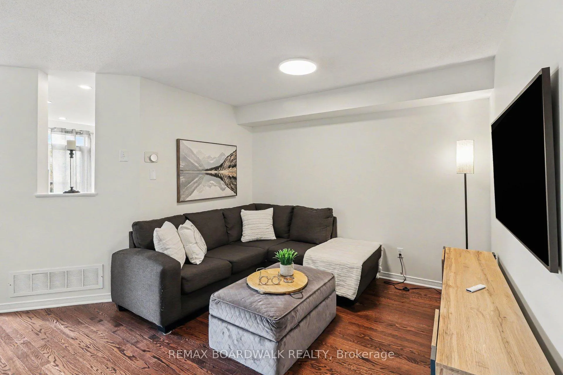 Photo 6 of 350 Rolling Meadow Crescent, Ottawa, Mer Bleue/Bradley Estates/Anderson Park — HOMEH